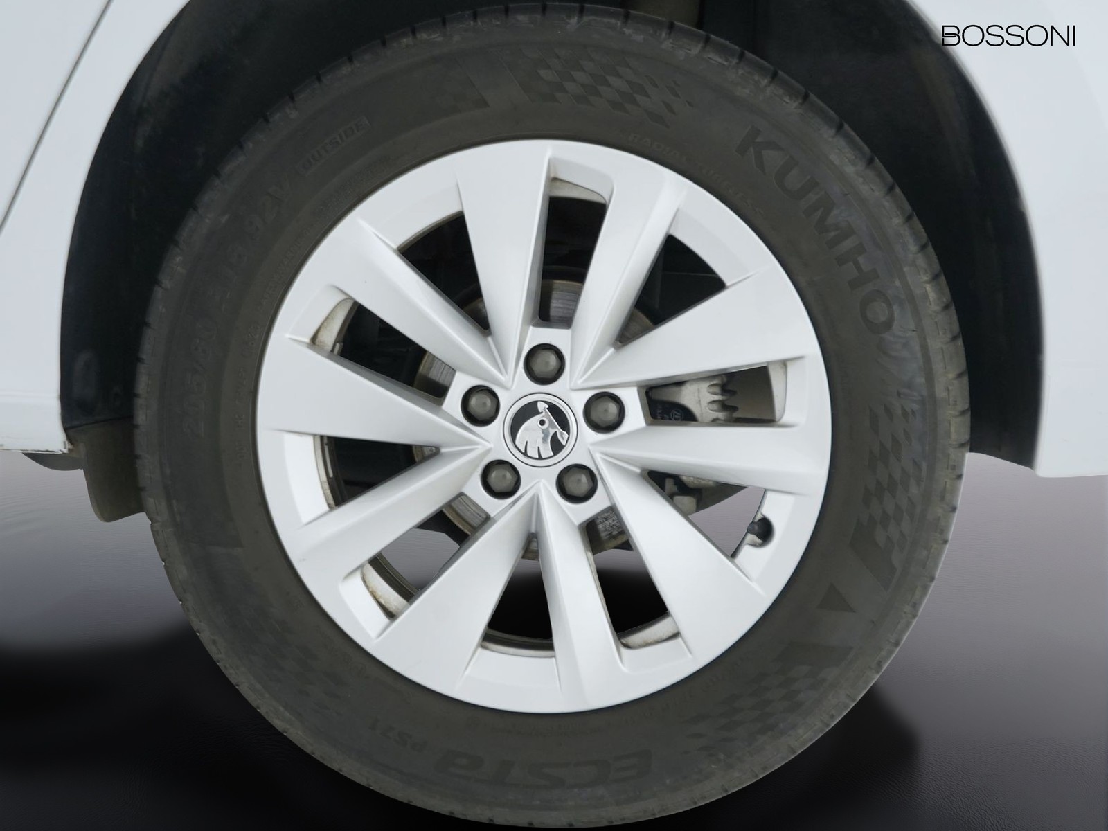 12 - Skoda Kamiq 1.0 tsi 95cv ambition