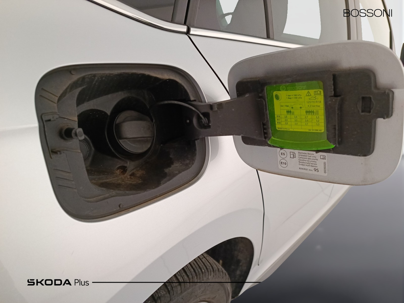 33 - Skoda Kamiq 1.0 tsi 95cv style