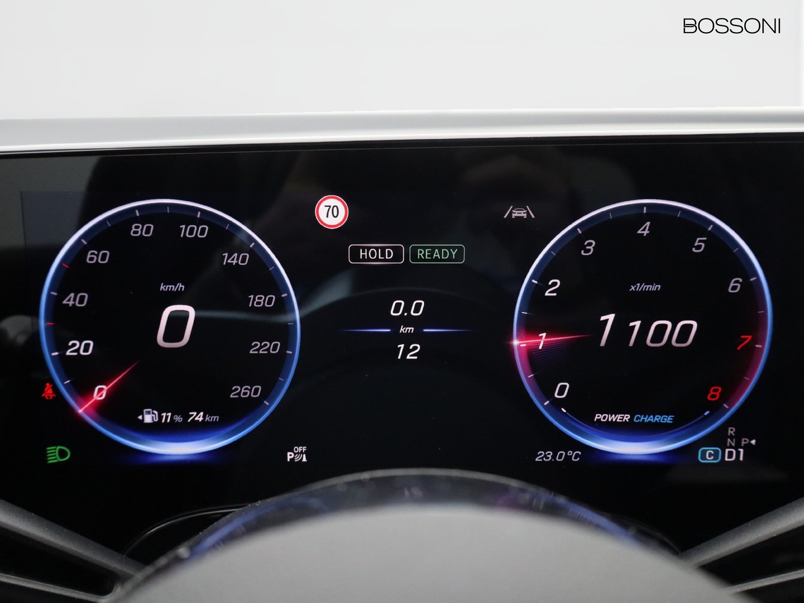9 - Mercedes GLB 200 advanced plus 4matic 8g-edct