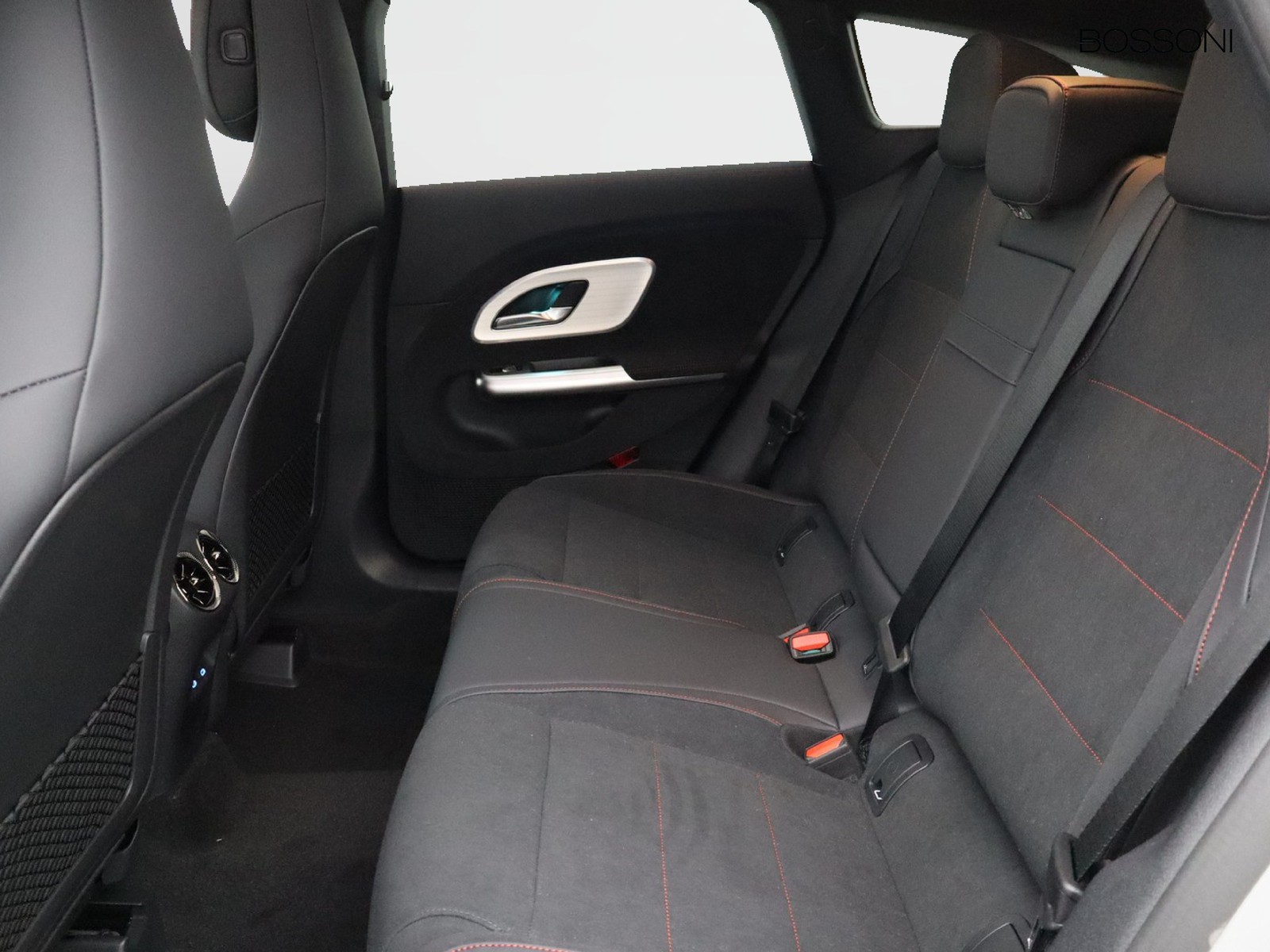 8 - Mercedes CLA shooting brake 200 advanced plus auto