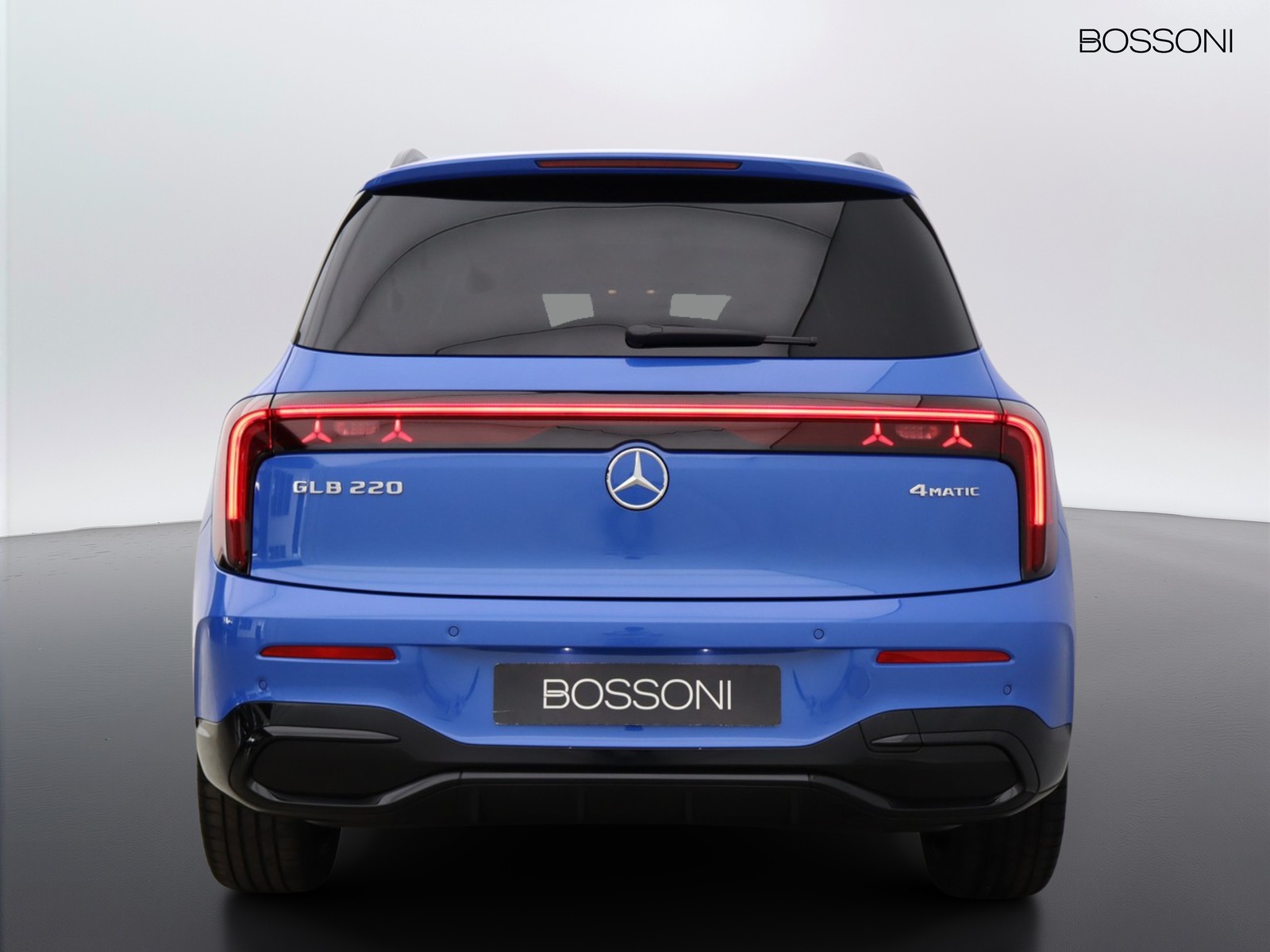 6 - Mercedes GLB 220 premium 4matic 8g-edct 7p.ti