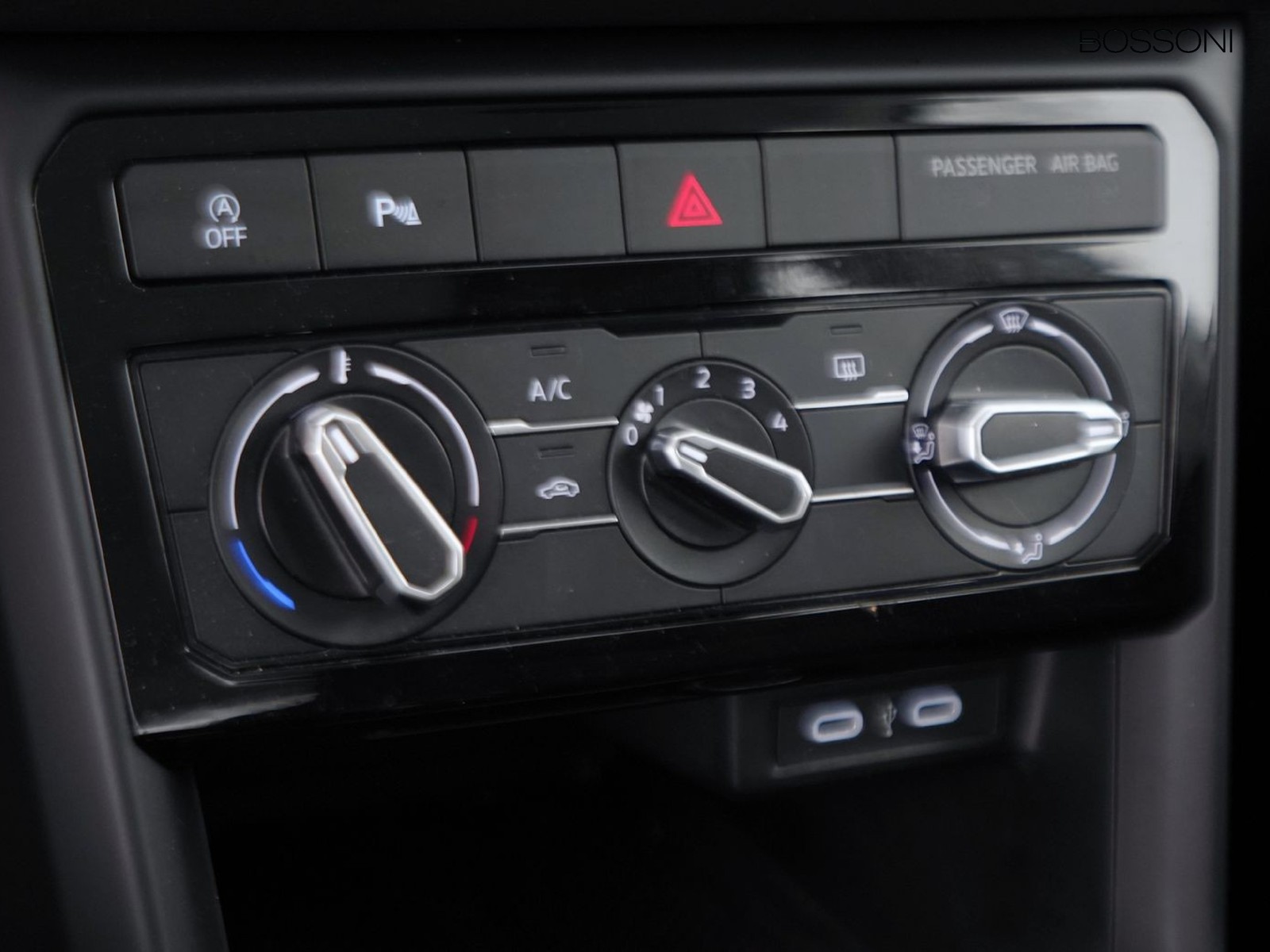 23 - Volkswagen T-Cross 1.0 tsi 110cv style