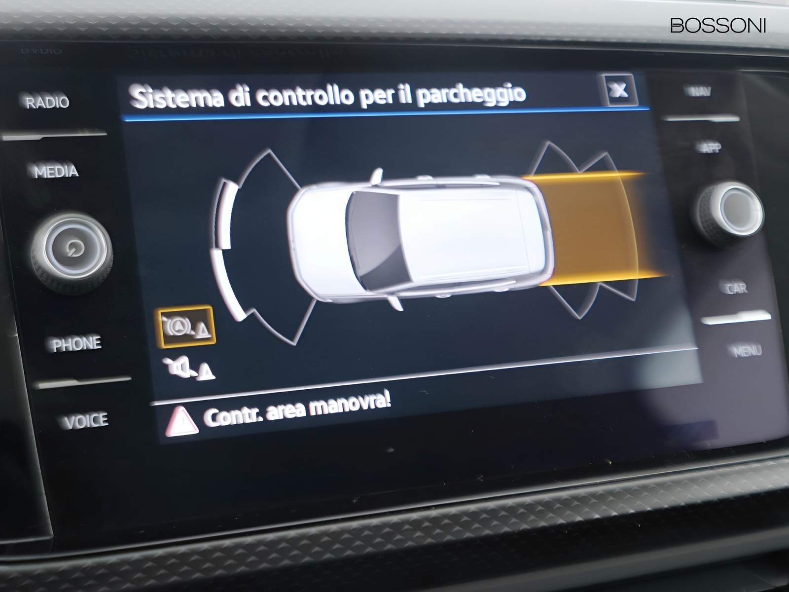28 - Volkswagen T-Cross 1.0 tsi 110cv style