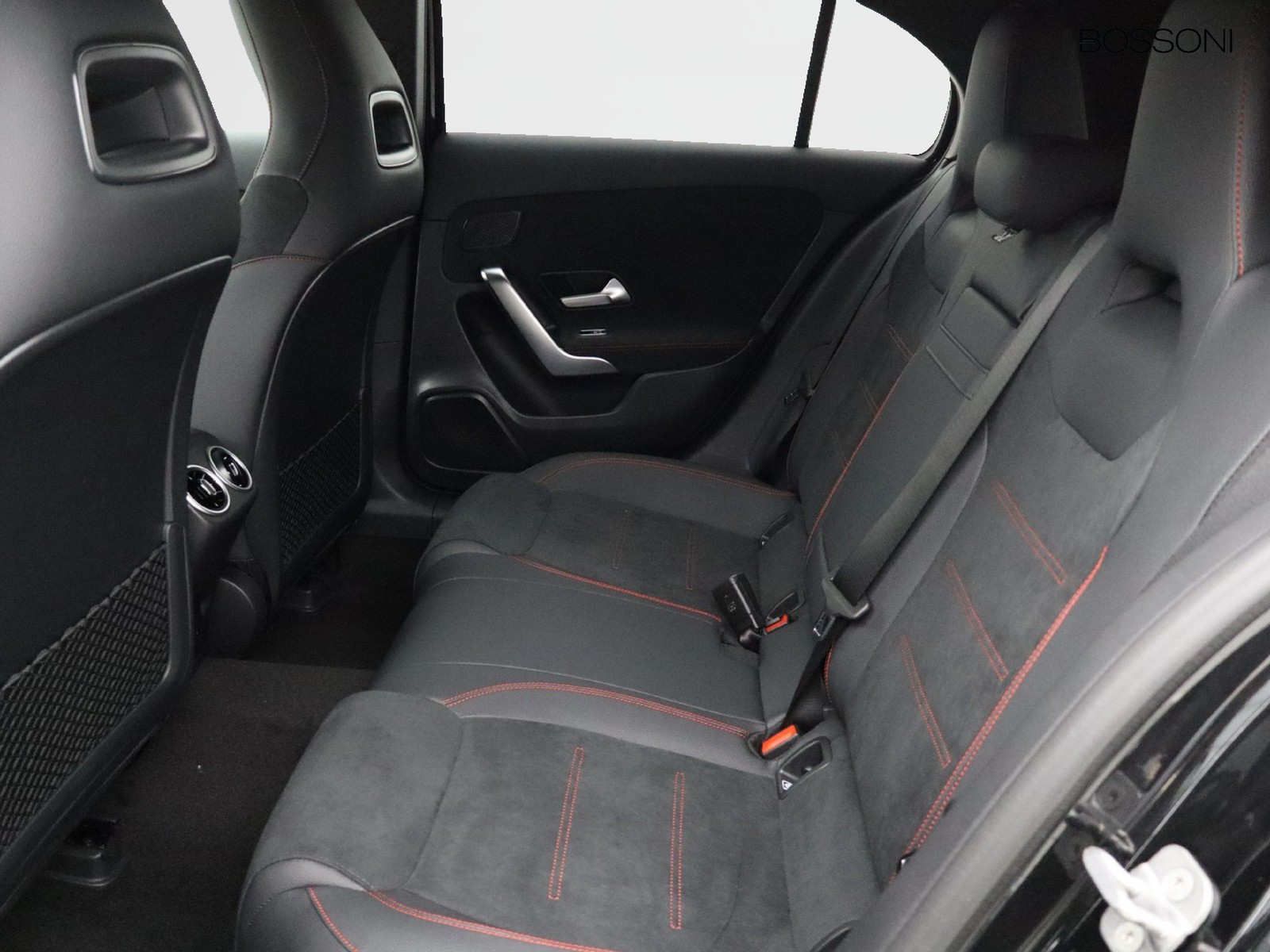 8 - Mercedes Classe A 180 d amg line premium speedshift dct amg 8g