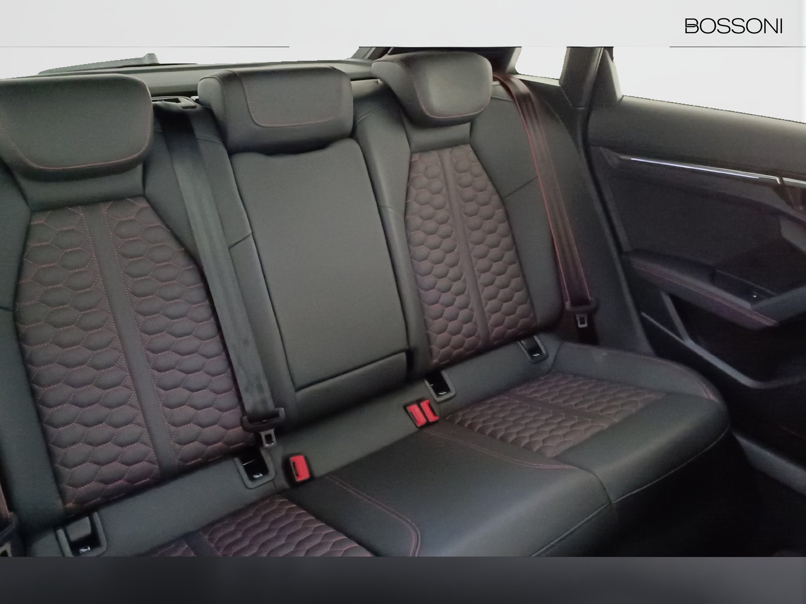39 - Audi RS3 sportback 2.5 tfsi quattro s tronic