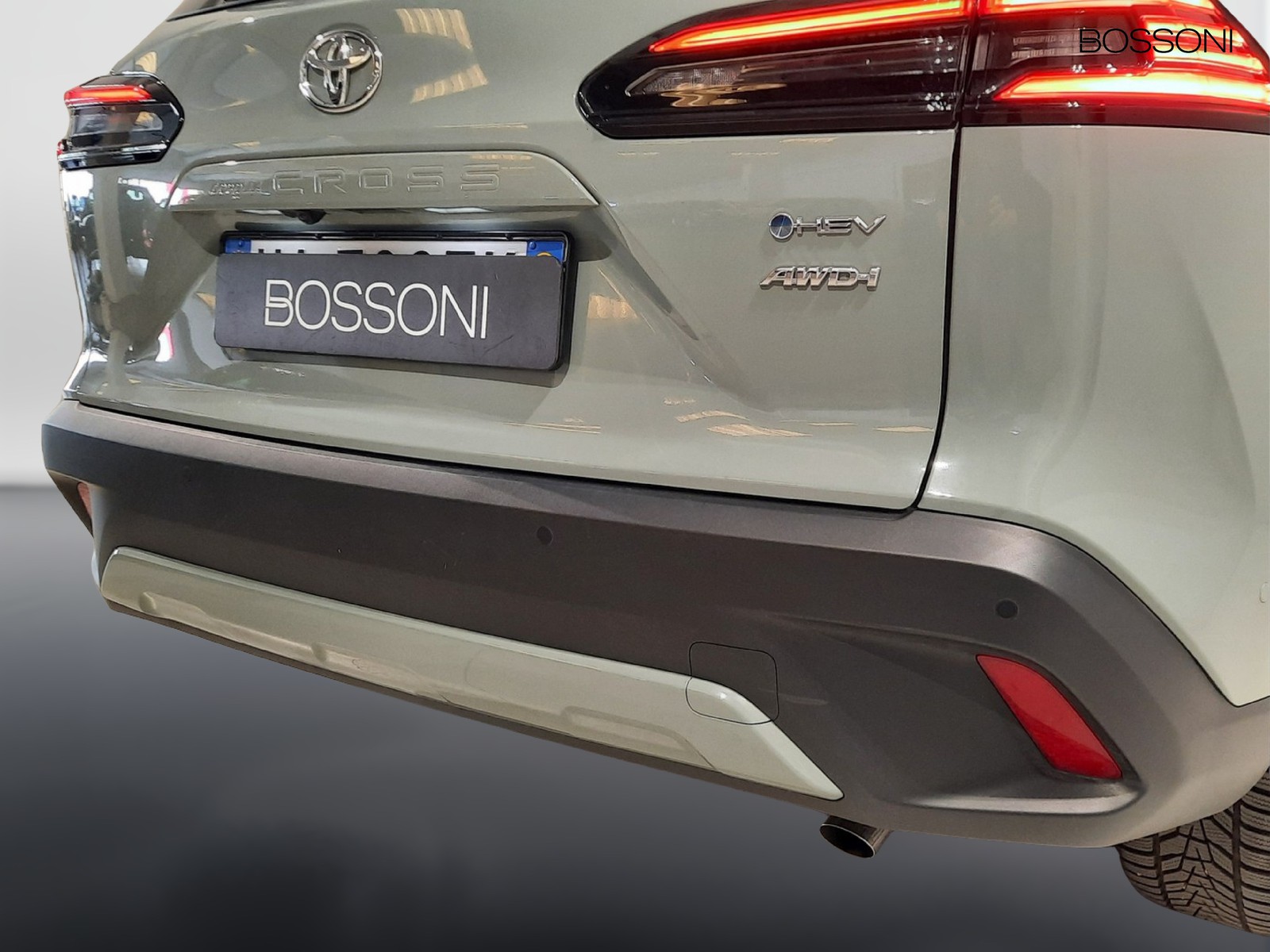 23 - Toyota Corolla Cross 1.8 hybrid 200 premium awd-i e-cvt