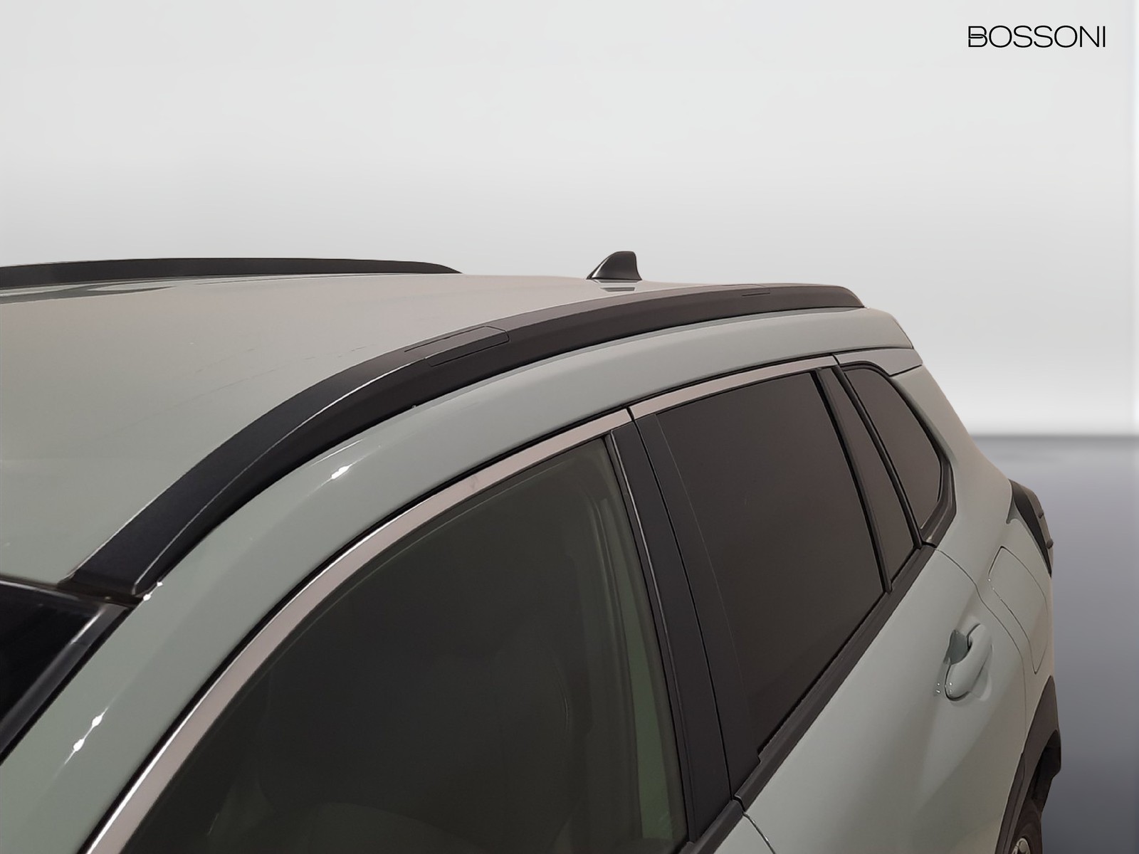 29 - Toyota Corolla Cross 1.8 hybrid 200 premium awd-i e-cvt
