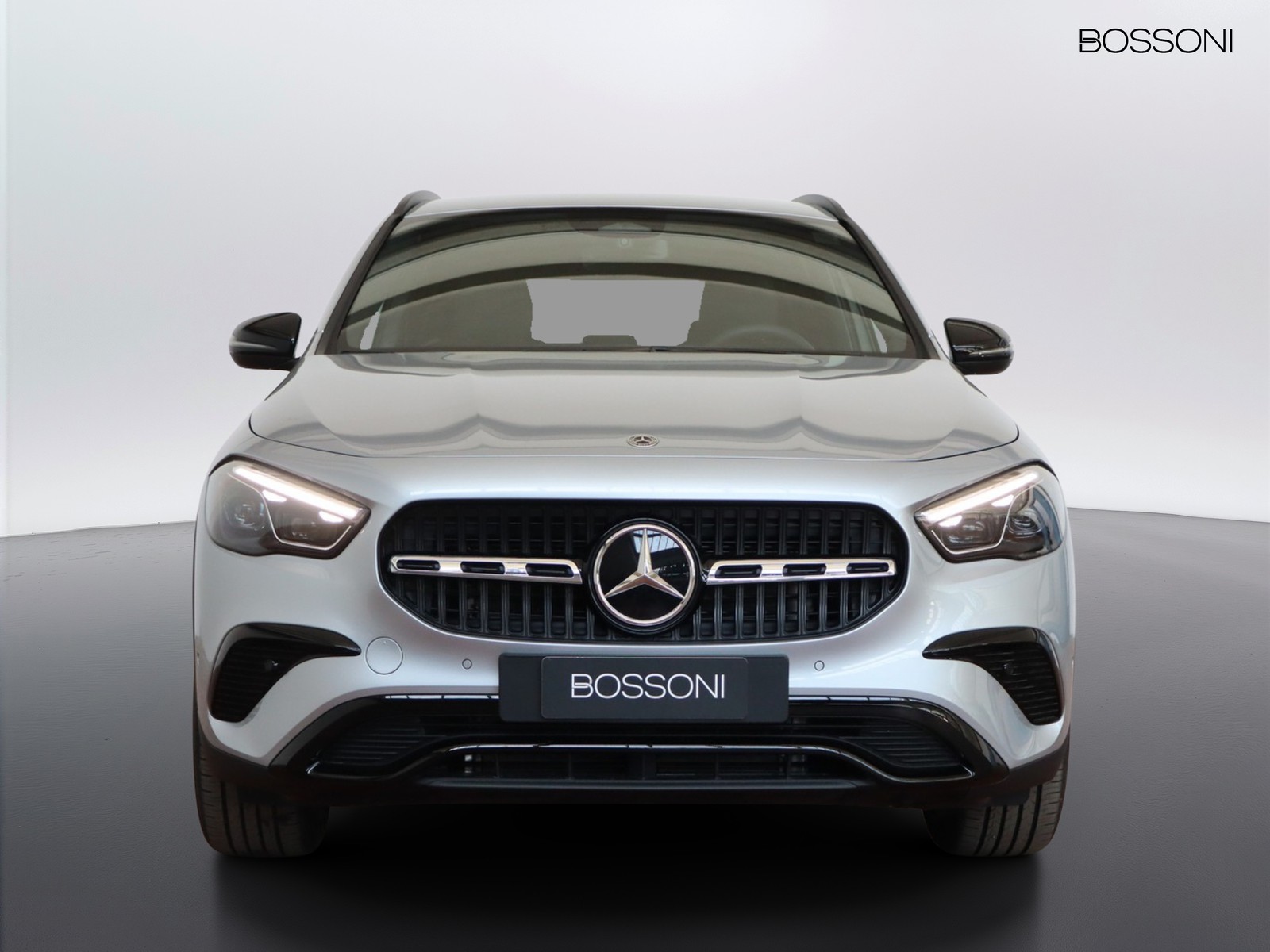 2 - Mercedes GLA 200 d progressive extra 8g-dct