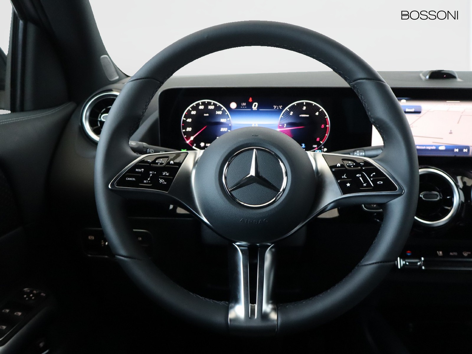 17 - Mercedes GLA 200 d progressive extra 8g-dct