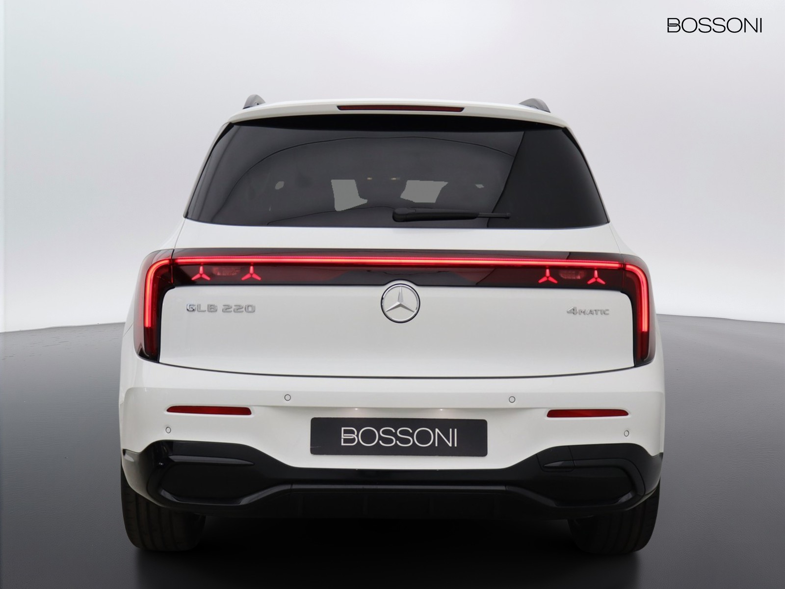 6 - Mercedes GLB 220 advanced plus 4matic 8g-edct