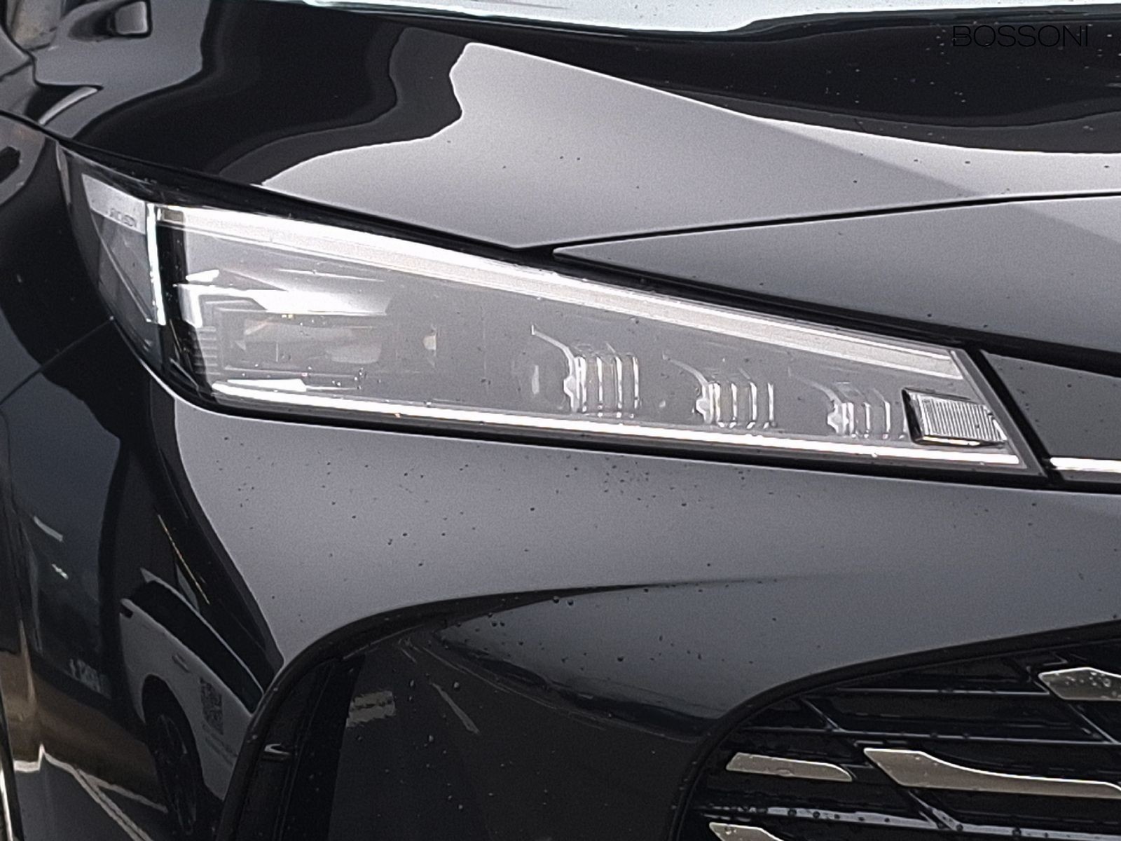 14 - Mg HS 1.5 hybrid+ luxury auto