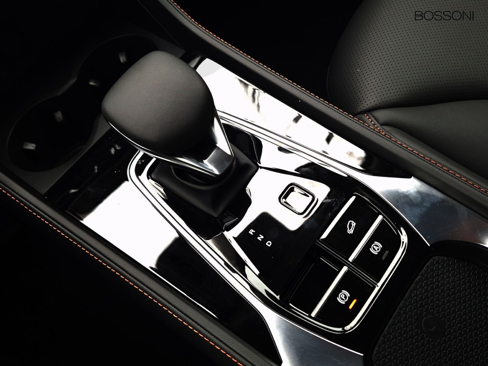 18 - Mg HS 1.5 hybrid+ luxury auto