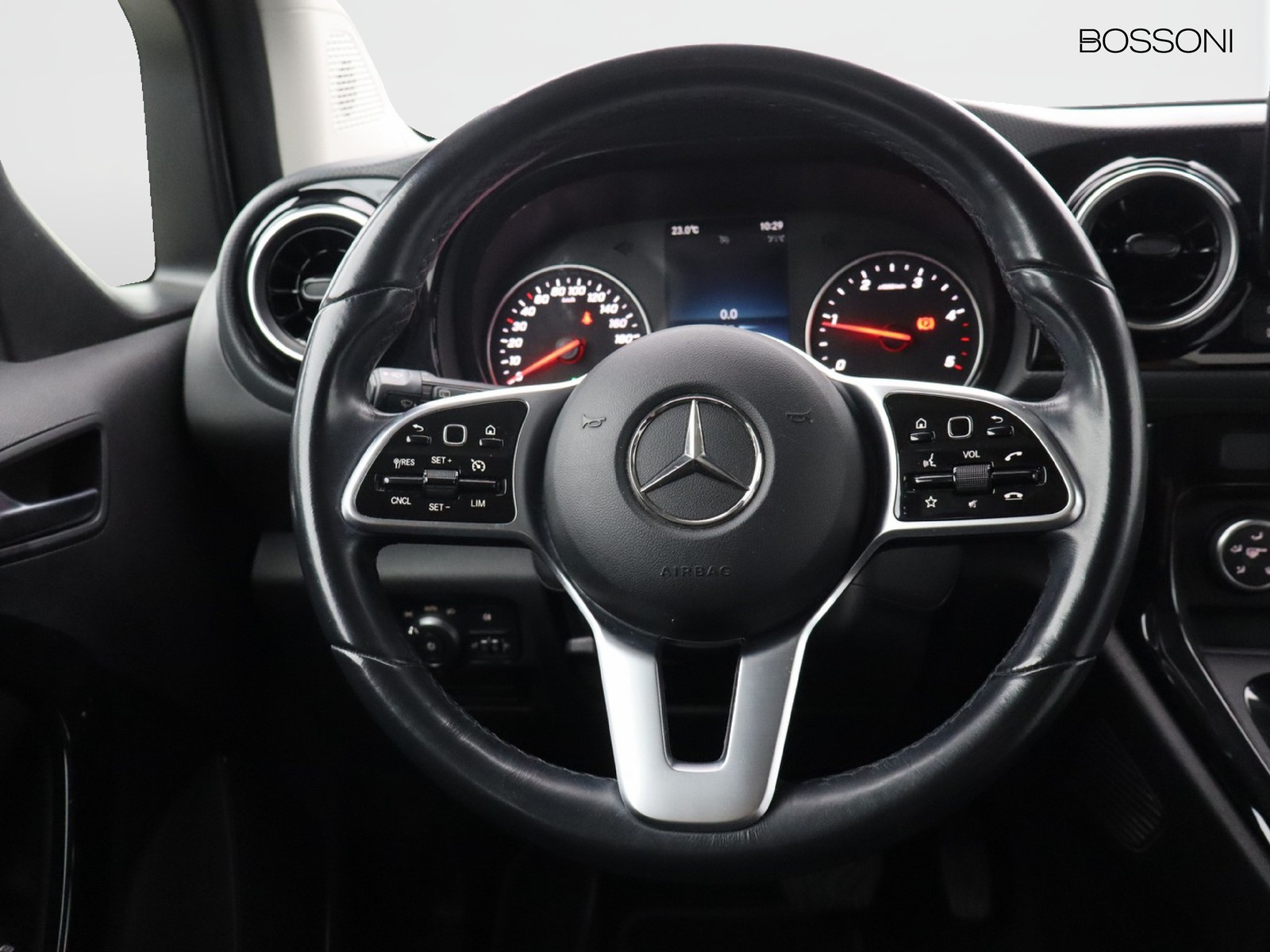 16 - Mercedes Vans Classe T long 180 d sport 7g-dct
