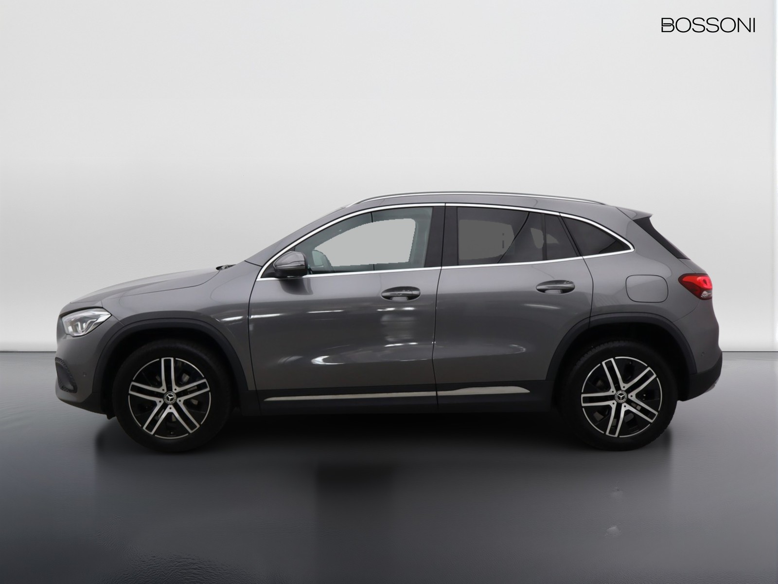 3 - Mercedes GLA 200 d sport plus 8g-dct