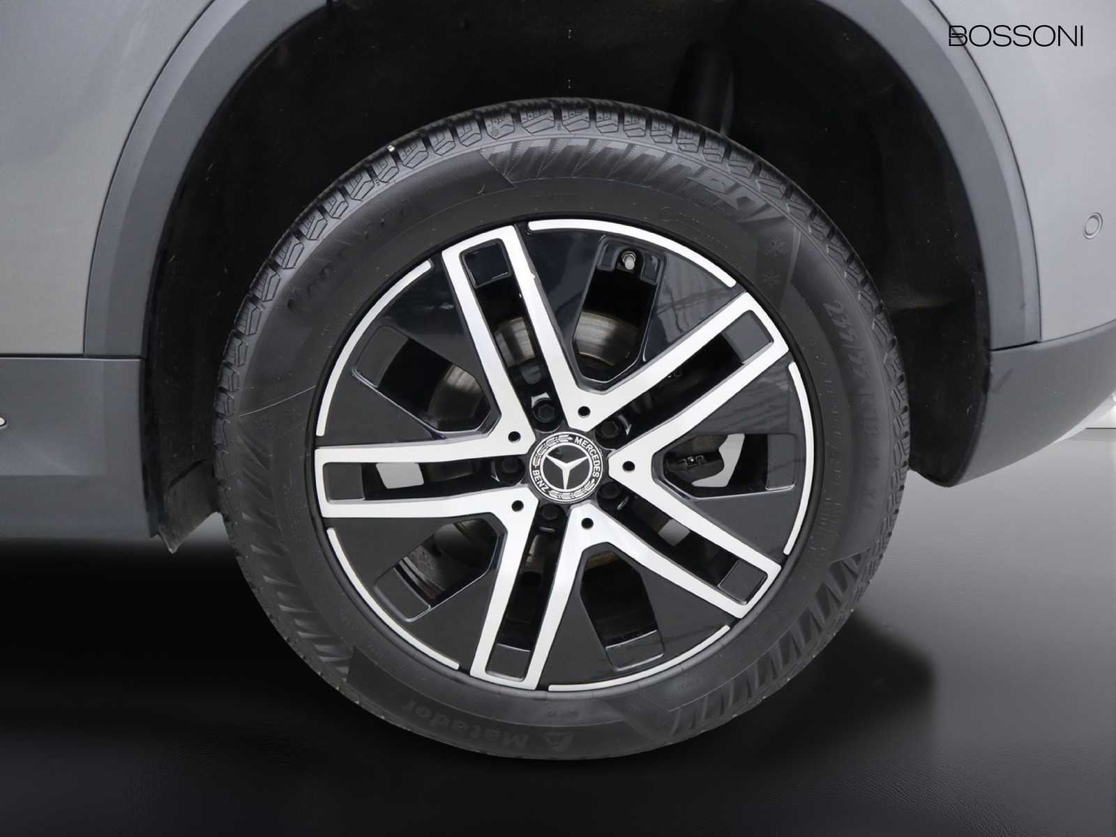 4 - Mercedes GLA 200 d sport plus 8g-dct