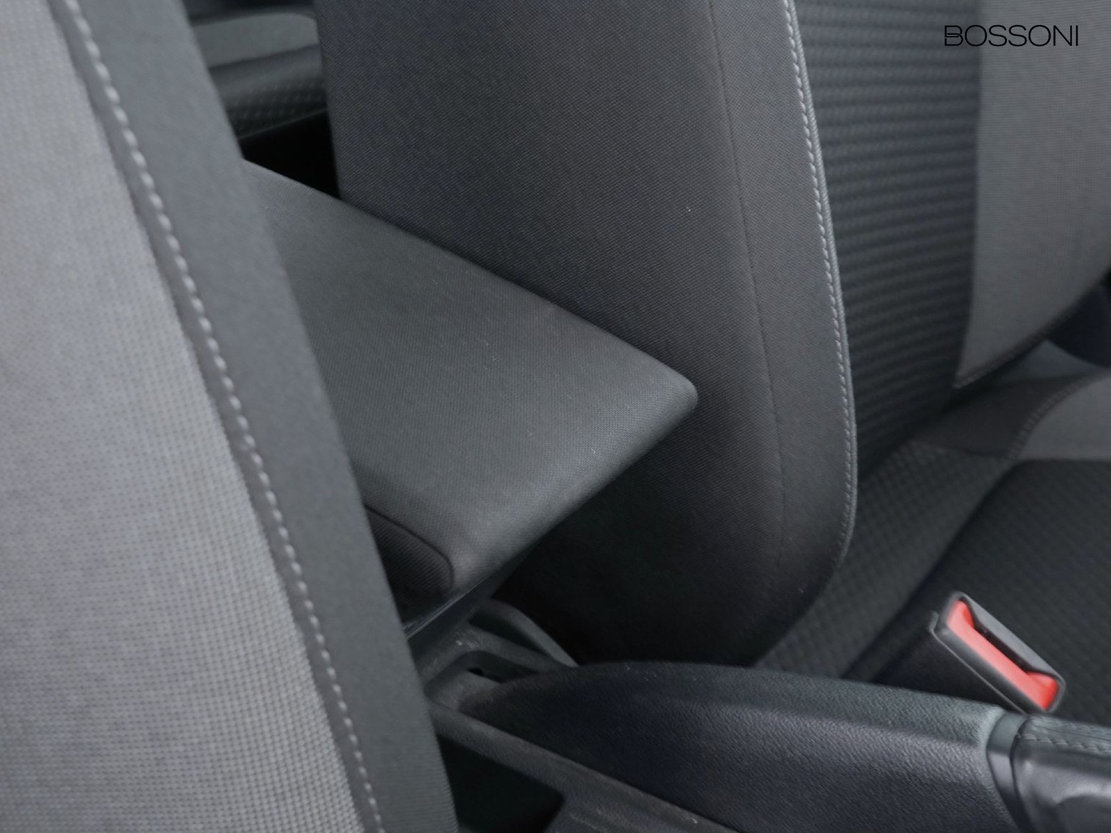 18 - Volkswagen Polo 1.0 evo 80cv life