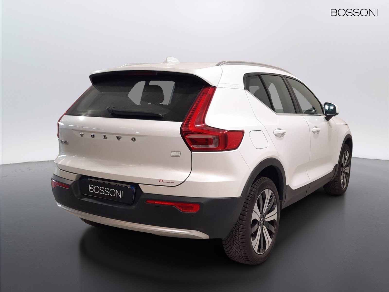 2 - Volvo XC40 1.5 t5 recharge plug-in-hybrid ultimate bright automatico