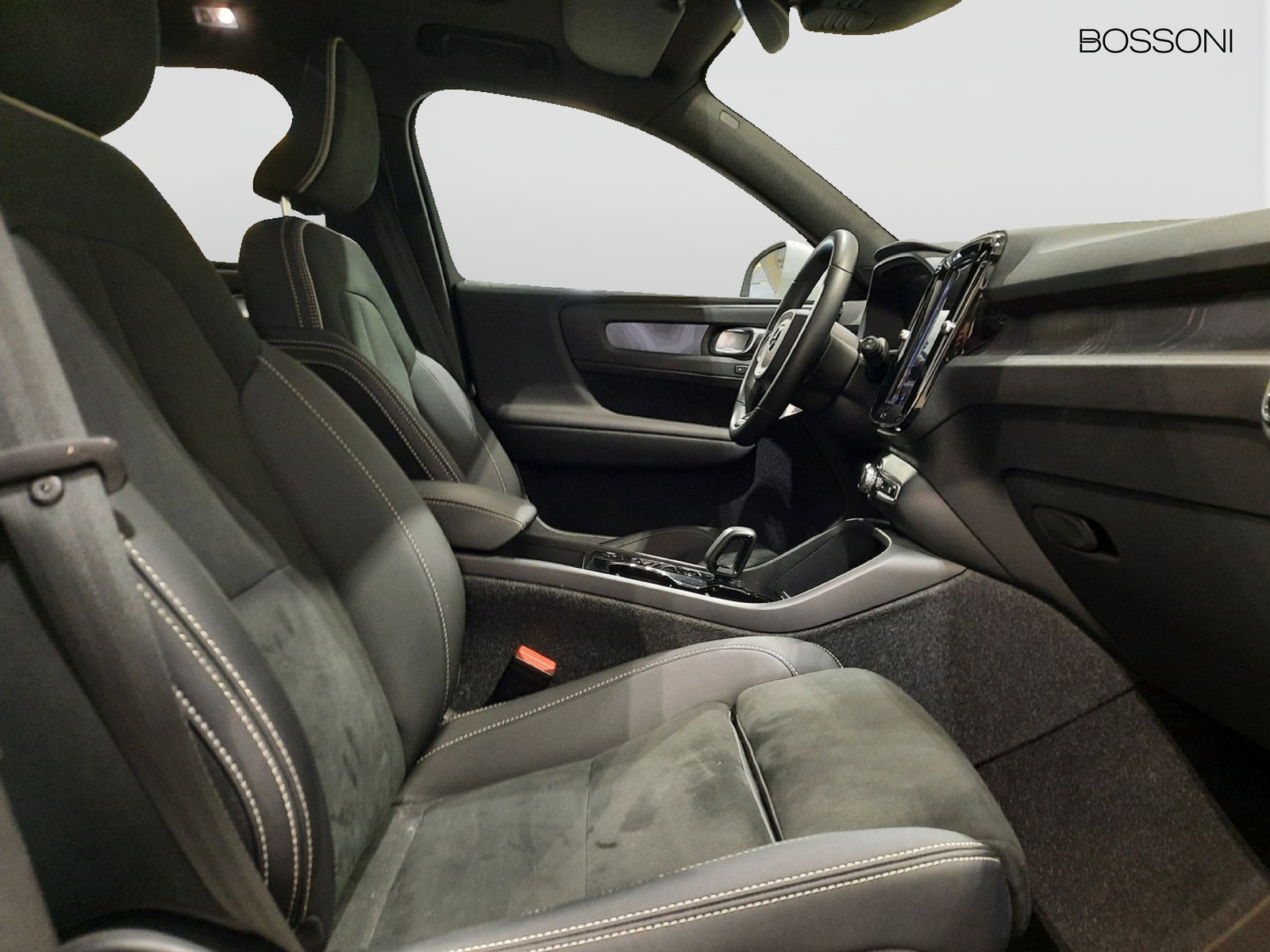 23 - Volvo XC40 1.5 t5 recharge plug-in-hybrid ultimate bright automatico