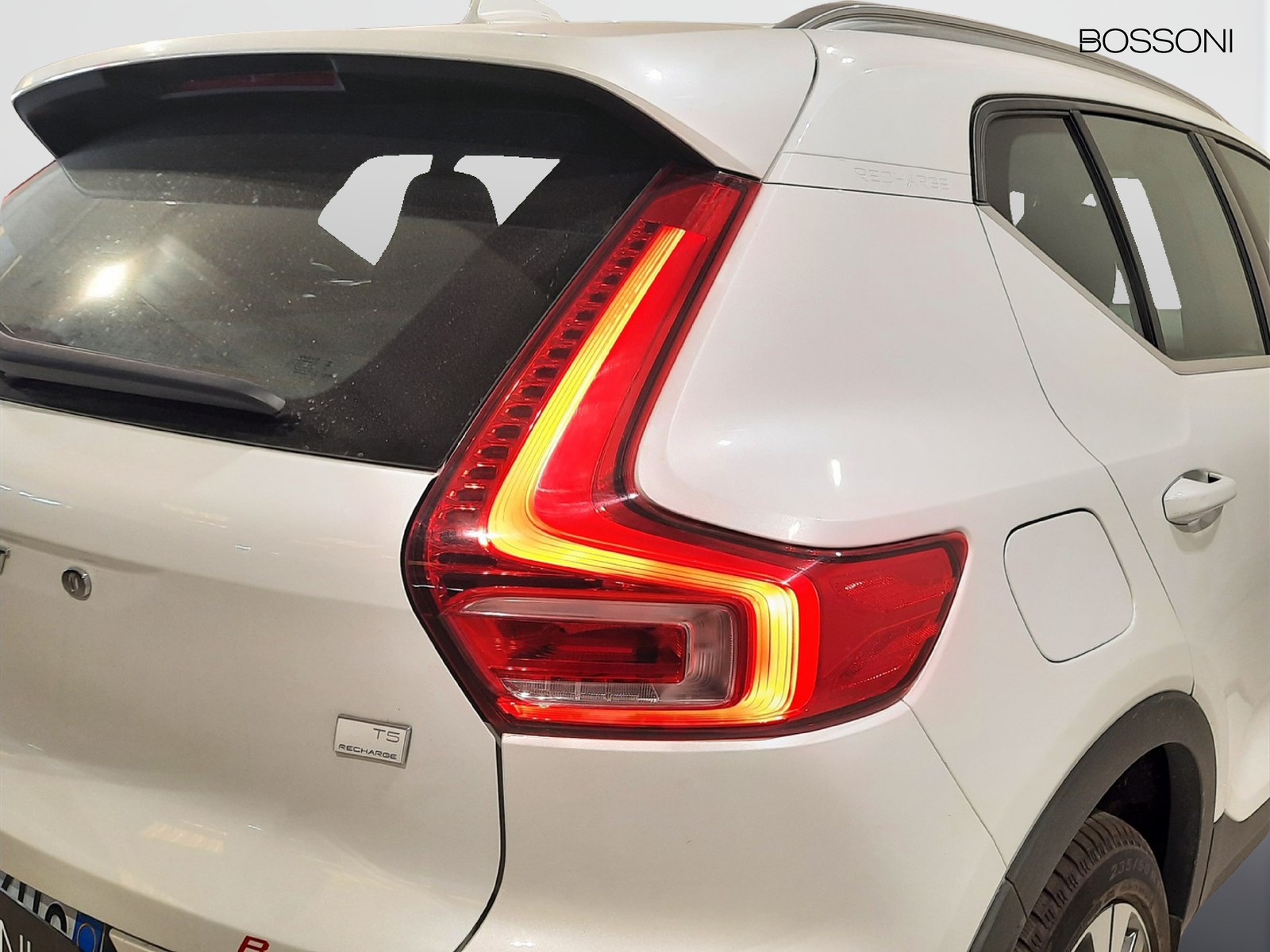 28 - Volvo XC40 1.5 t5 recharge plug-in-hybrid ultimate bright automatico