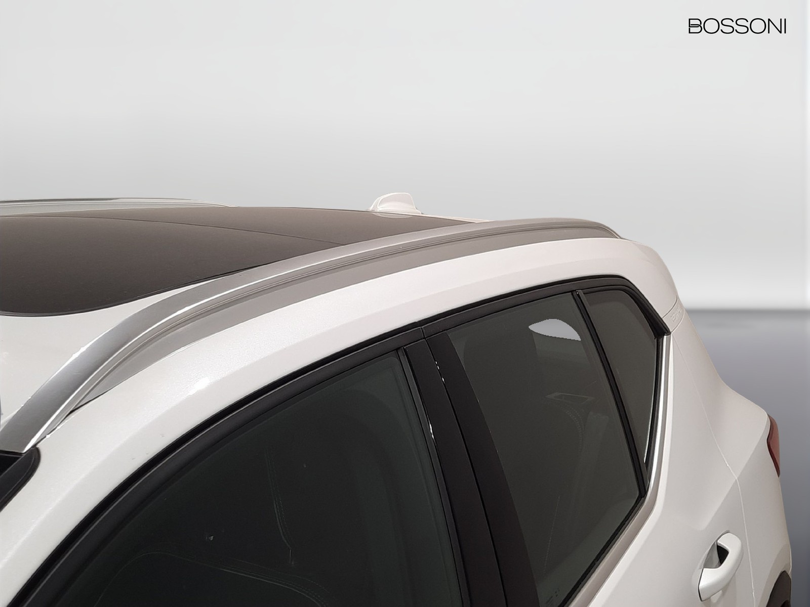 29 - Volvo XC40 1.5 t5 recharge plug-in-hybrid ultimate bright automatico