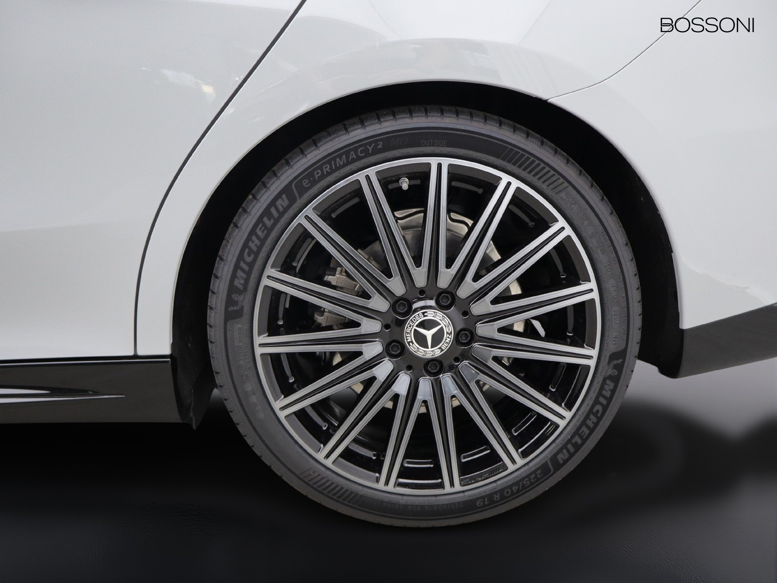 4 - Mercedes CLA shooting brake 220 premium 4matic auto