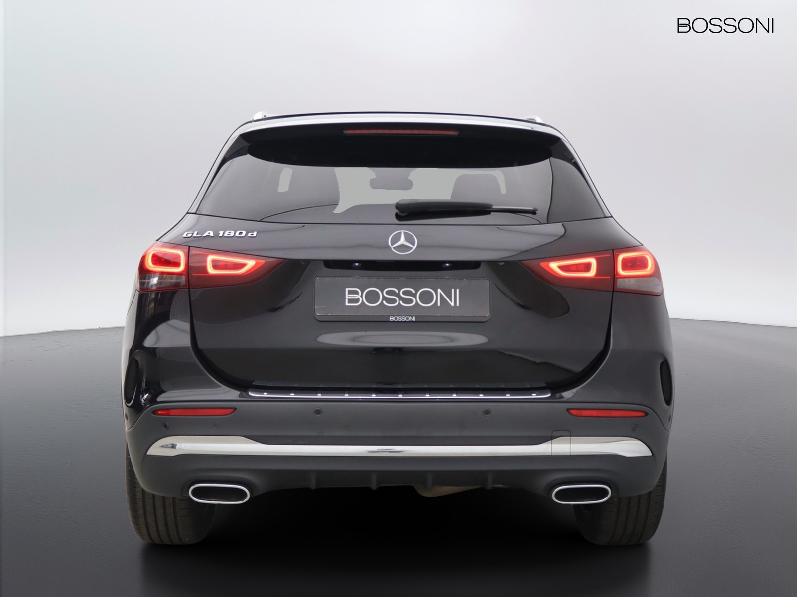 6 - Mercedes GLA 180 d premium 8g-dct