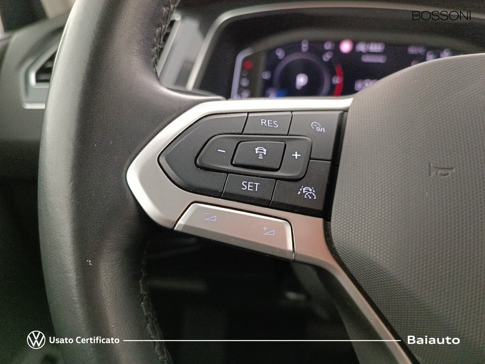 15 - Volkswagen Tiguan 2.0 tdi scr 150cv elegance dsg