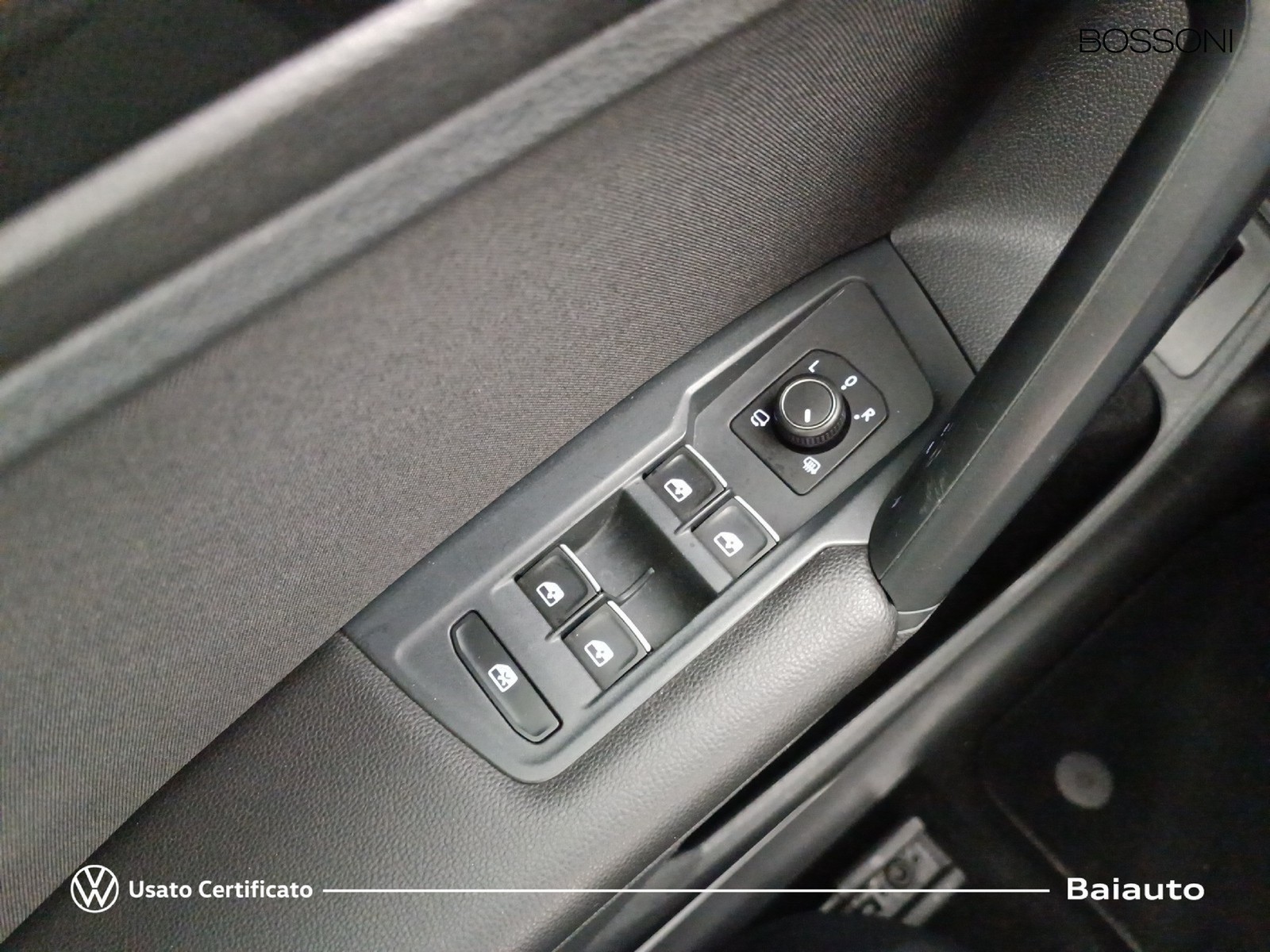 18 - Volkswagen Tiguan 2.0 tdi scr 150cv elegance dsg
