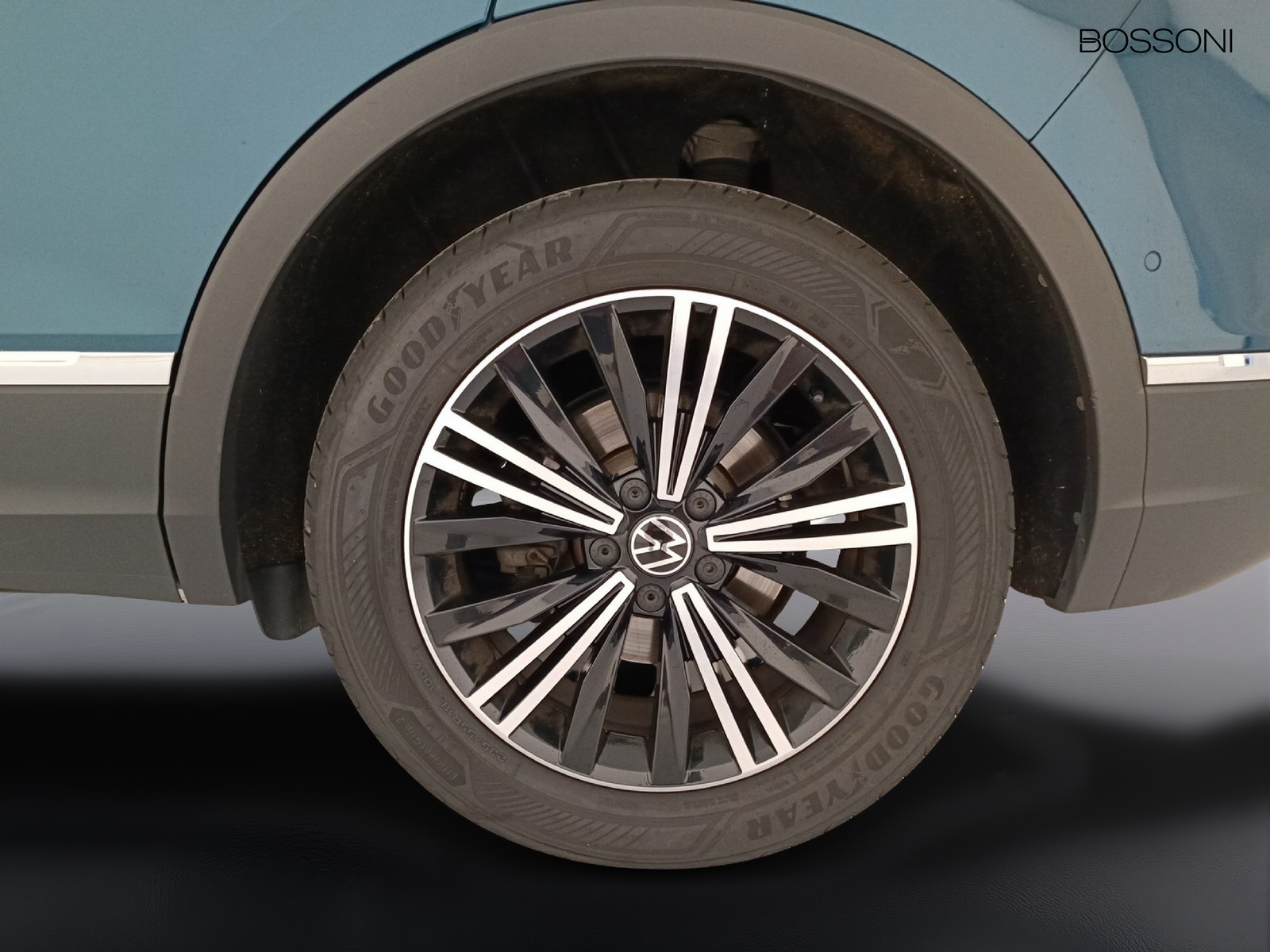 26 - Volkswagen Tiguan 2.0 tdi scr 150cv elegance dsg