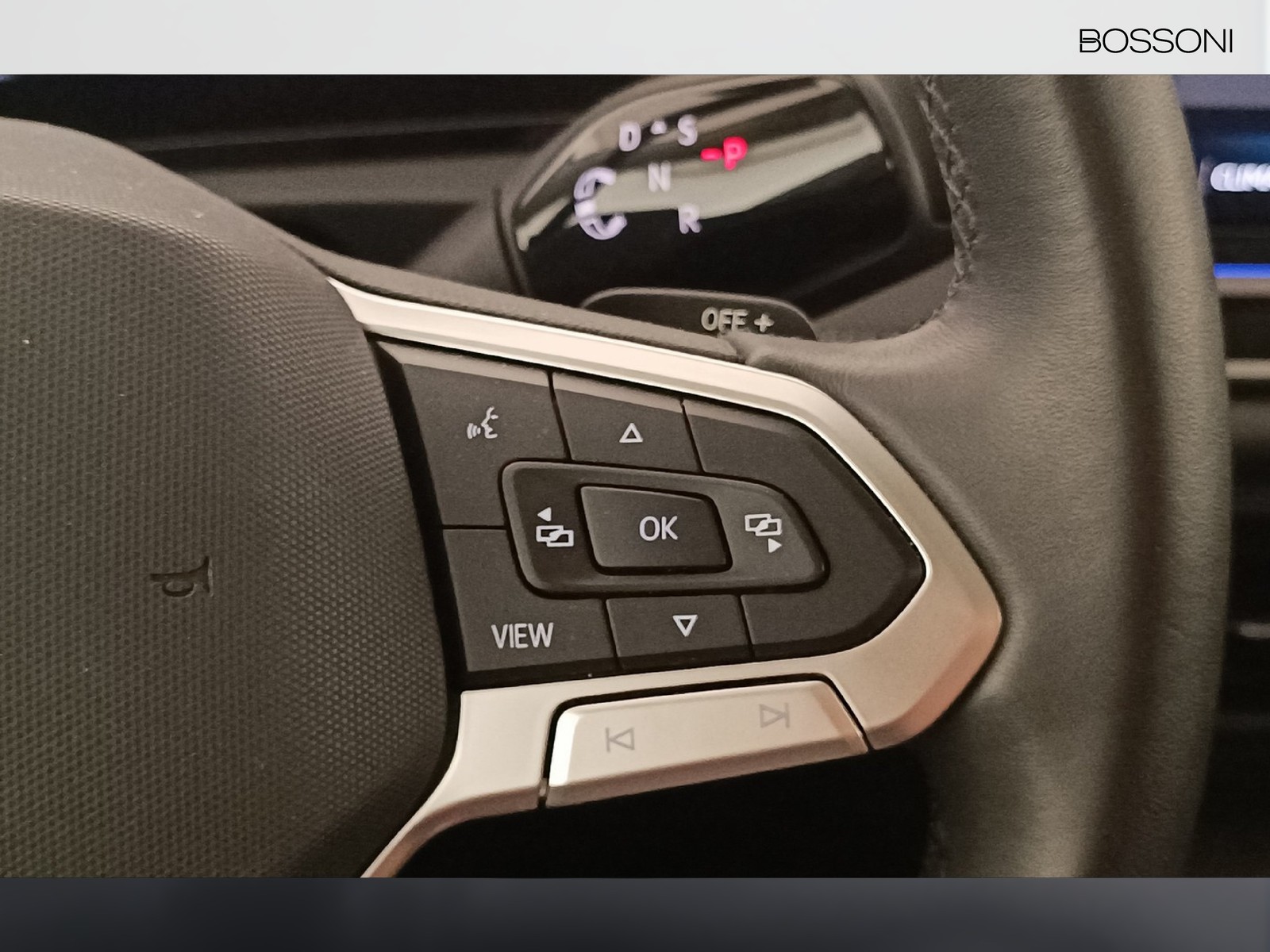 26 - Volkswagen Tiguan 2.0 tdi scr 150cv life dsg