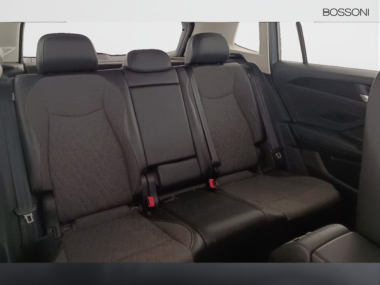 32 - Volkswagen Tiguan 2.0 tdi scr 150cv life dsg