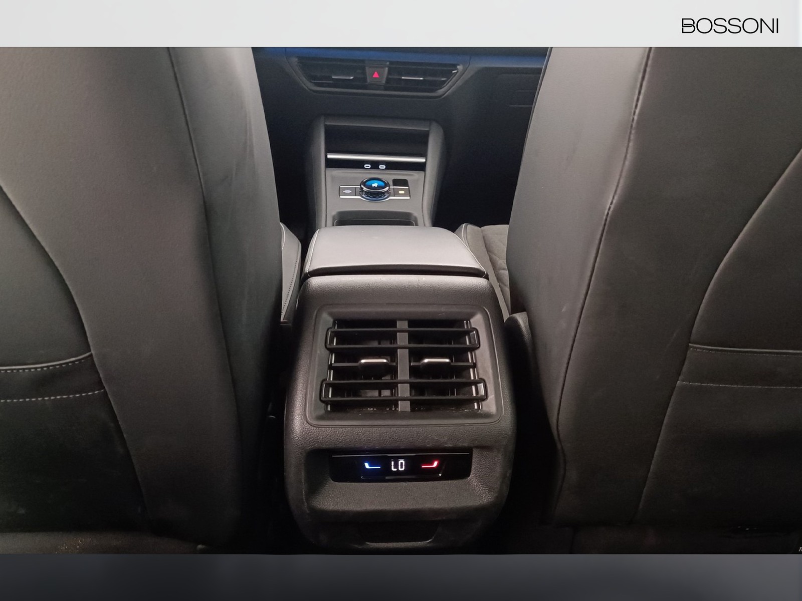 33 - Volkswagen Tiguan 2.0 tdi scr 150cv life dsg