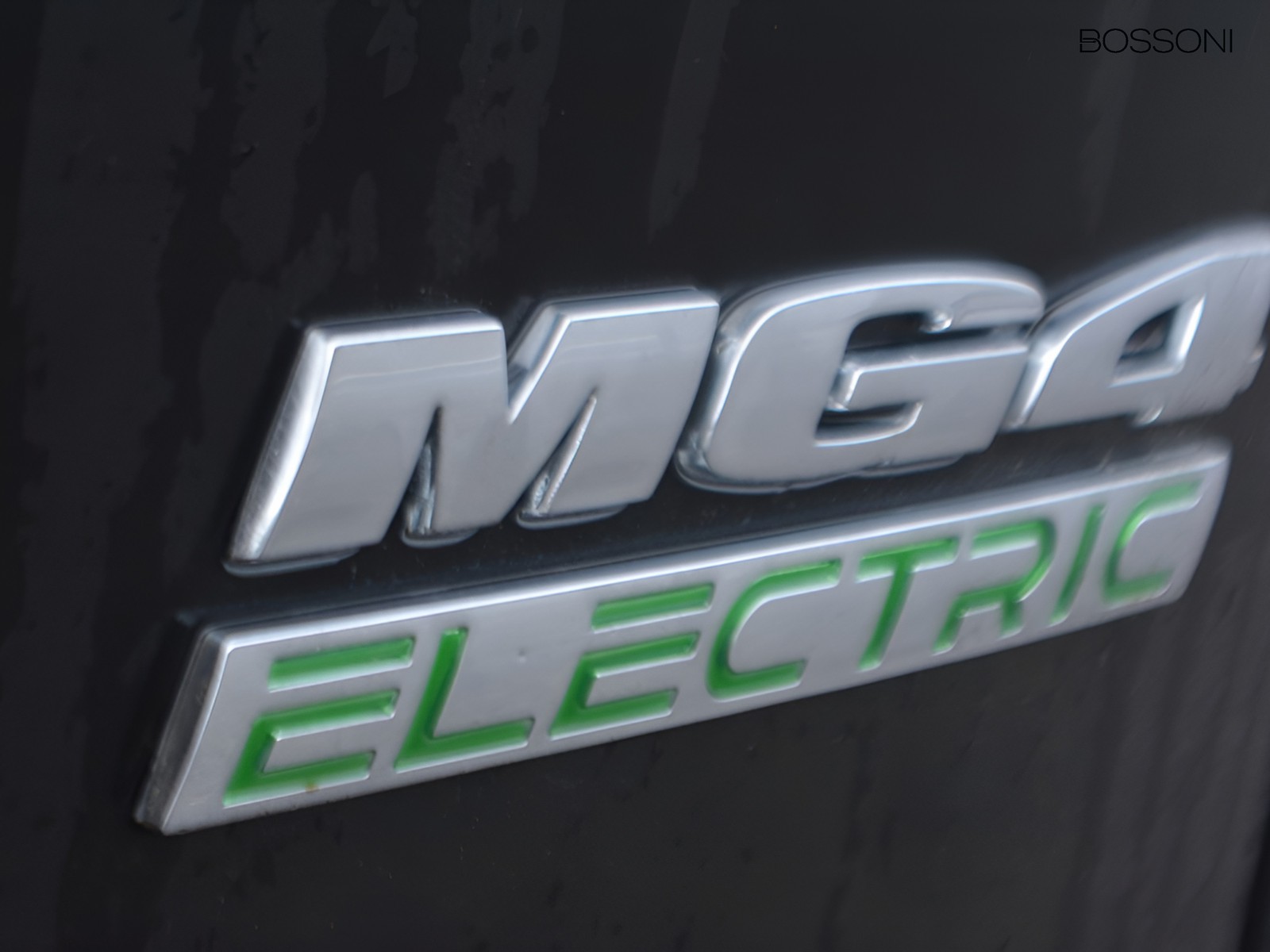 24 - Mg MG4 luxury64