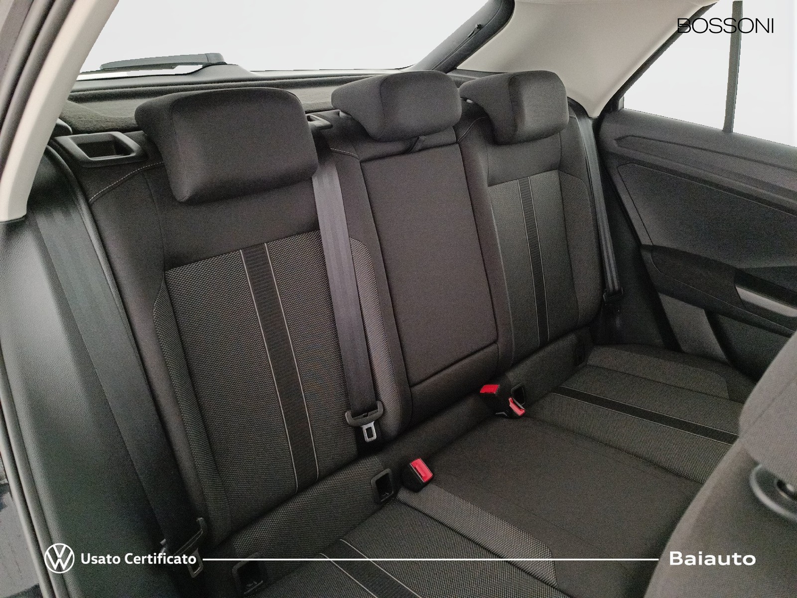 21 - Volkswagen T-Roc 2.0 tdi scr 150cv life dsg