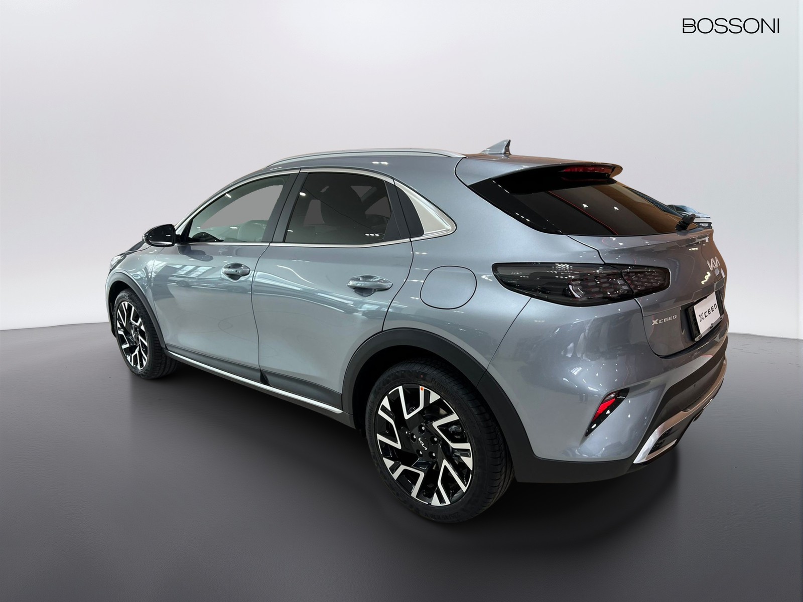 4 - Kia Xceed 1.0 t-gdi mhev 115cv special edition dct7