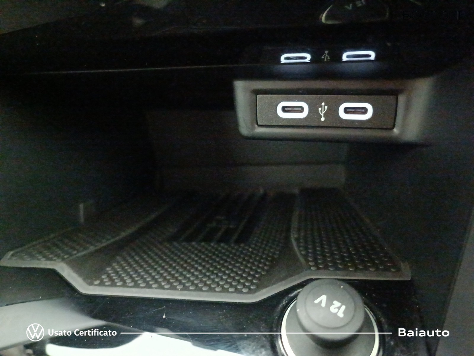 12 - Volkswagen T-Roc 2.0 tdi scr 150cv life dsg