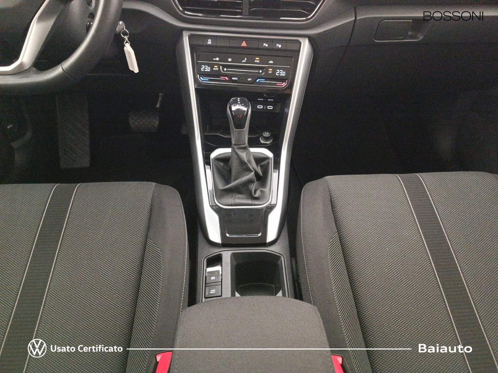 14 - Volkswagen T-Roc 2.0 tdi scr 150cv life dsg