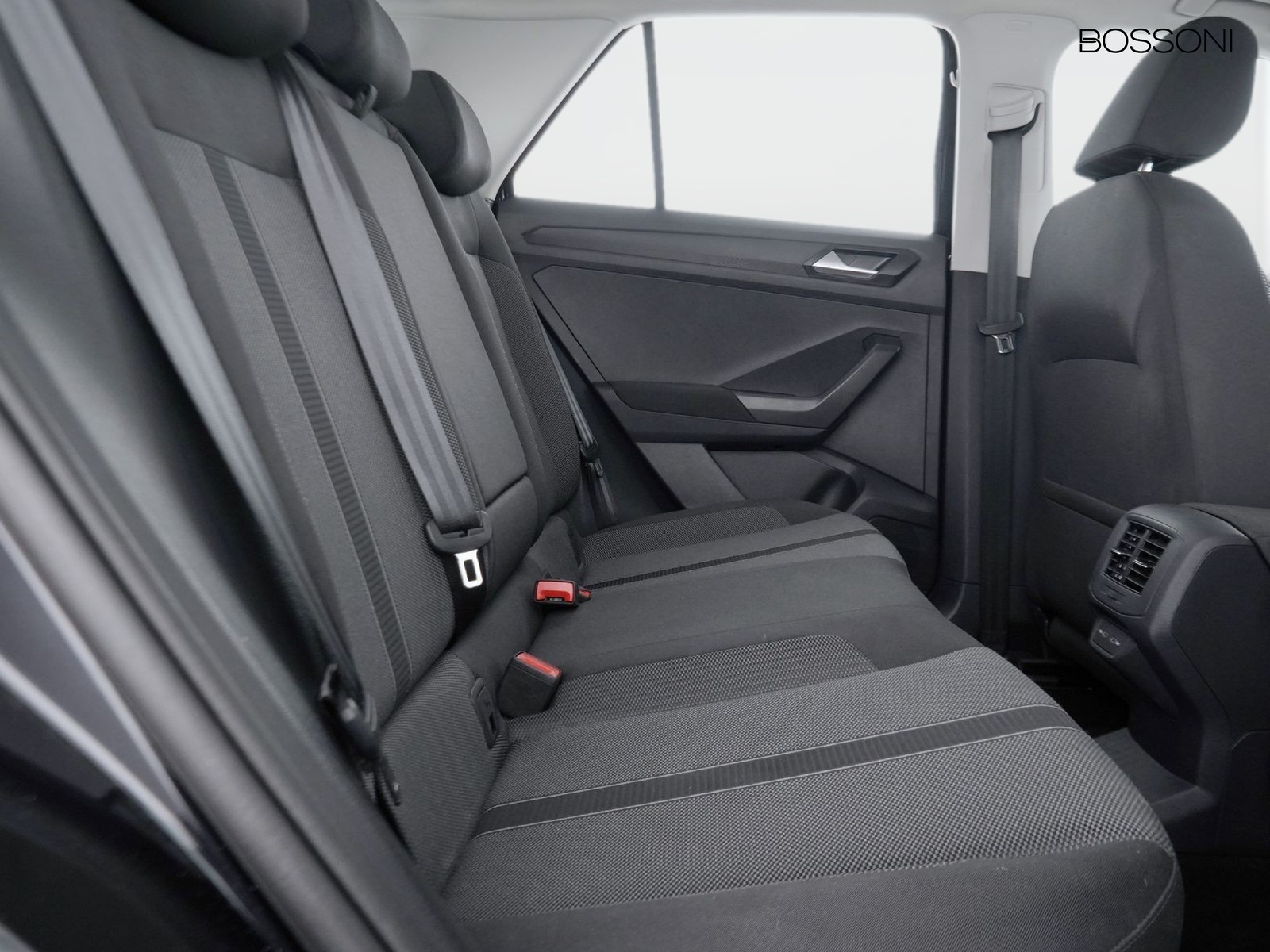 9 - Volkswagen T-Roc 2.0 tdi scr 150cv life dsg