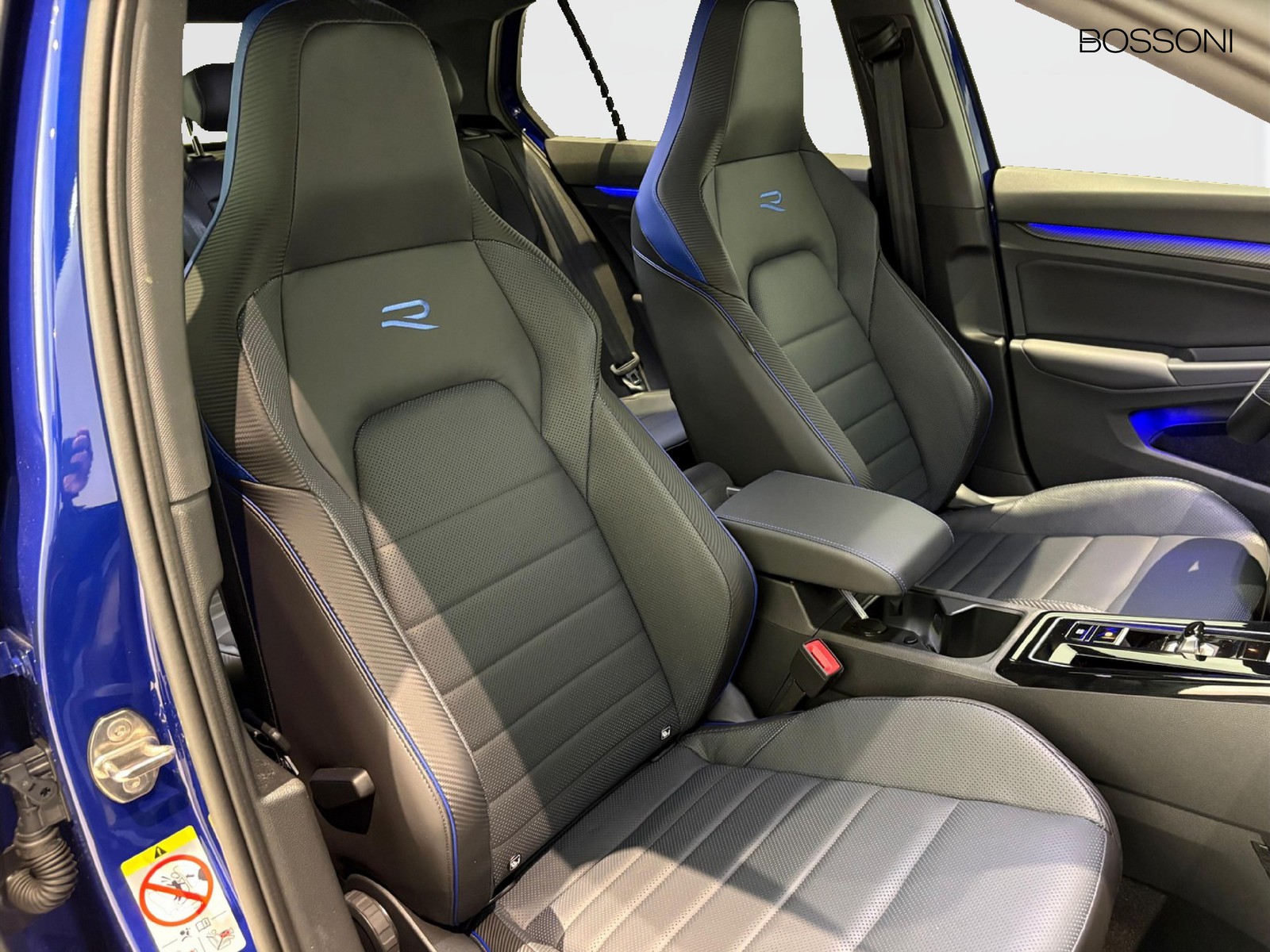35 - Volkswagen Golf 2.0 tsi 333cv r 4motion dsg