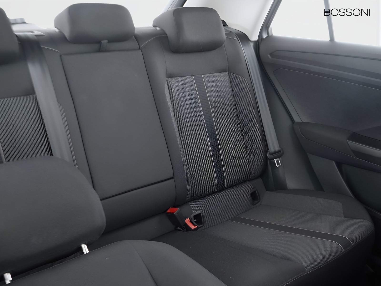 21 - Volkswagen T-Roc 2.0 tdi scr 150cv life dsg