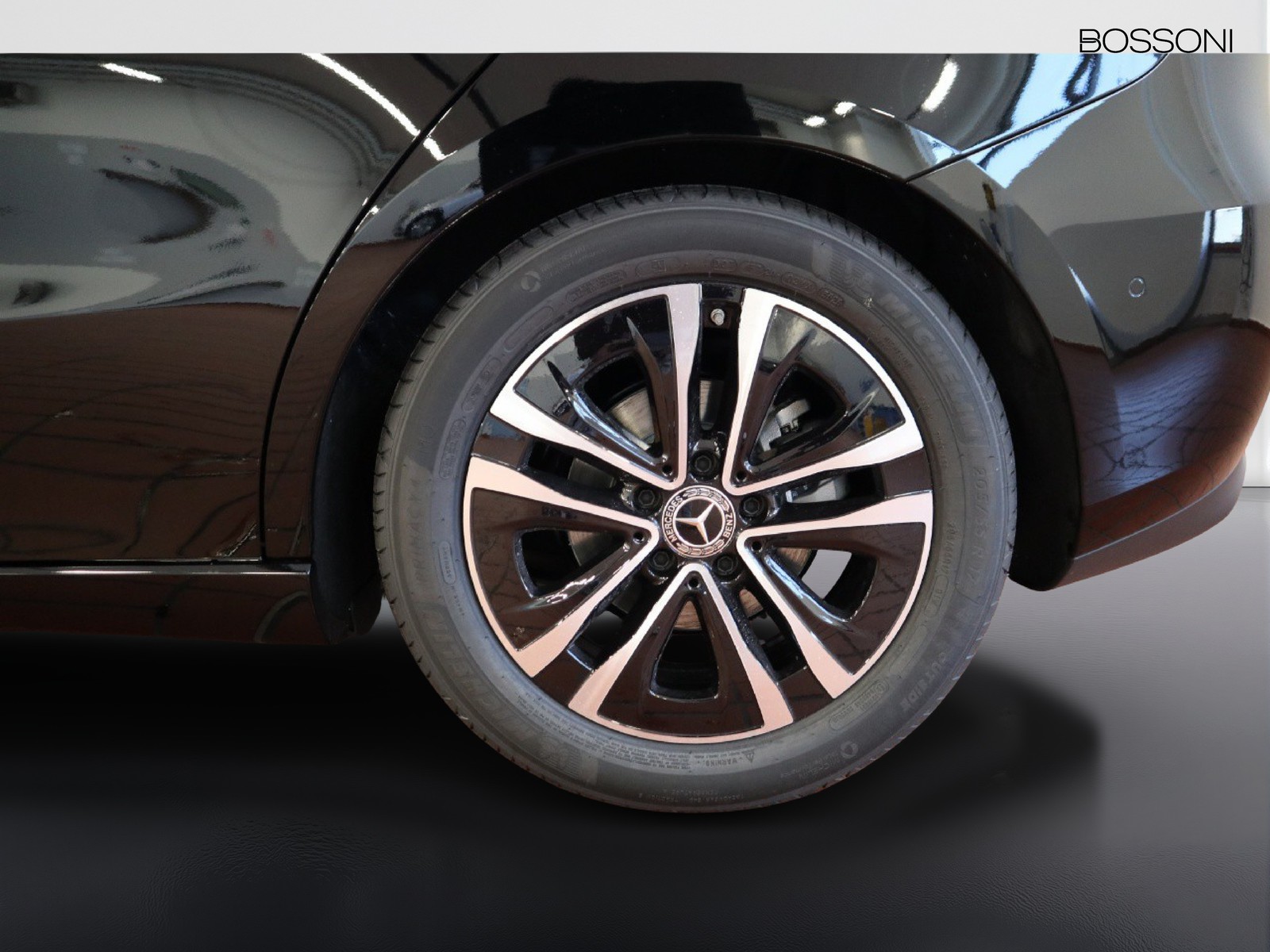 4 - Mercedes Classe B 180 d progressive advanced 8g-dct