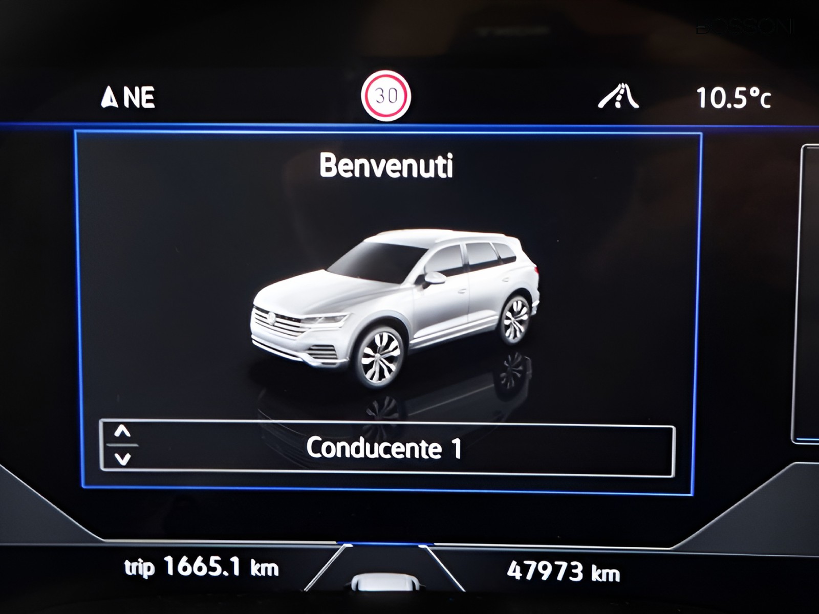 38 - Volkswagen Touareg 3.0 v6 tdi scr 231cv elegance 4motion tiptronic