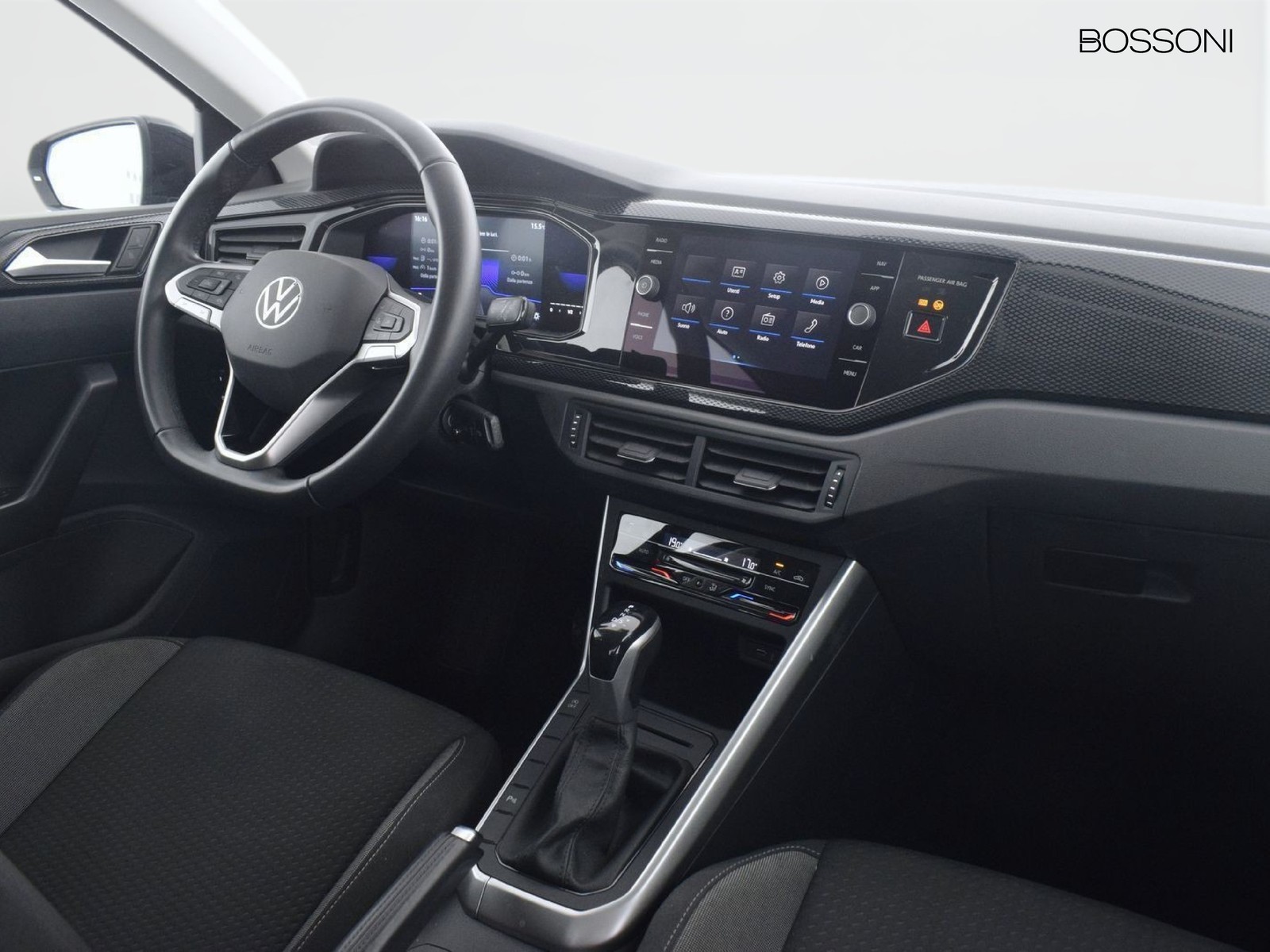 6 - Volkswagen Polo 1.0 tsi 95cv life dsg