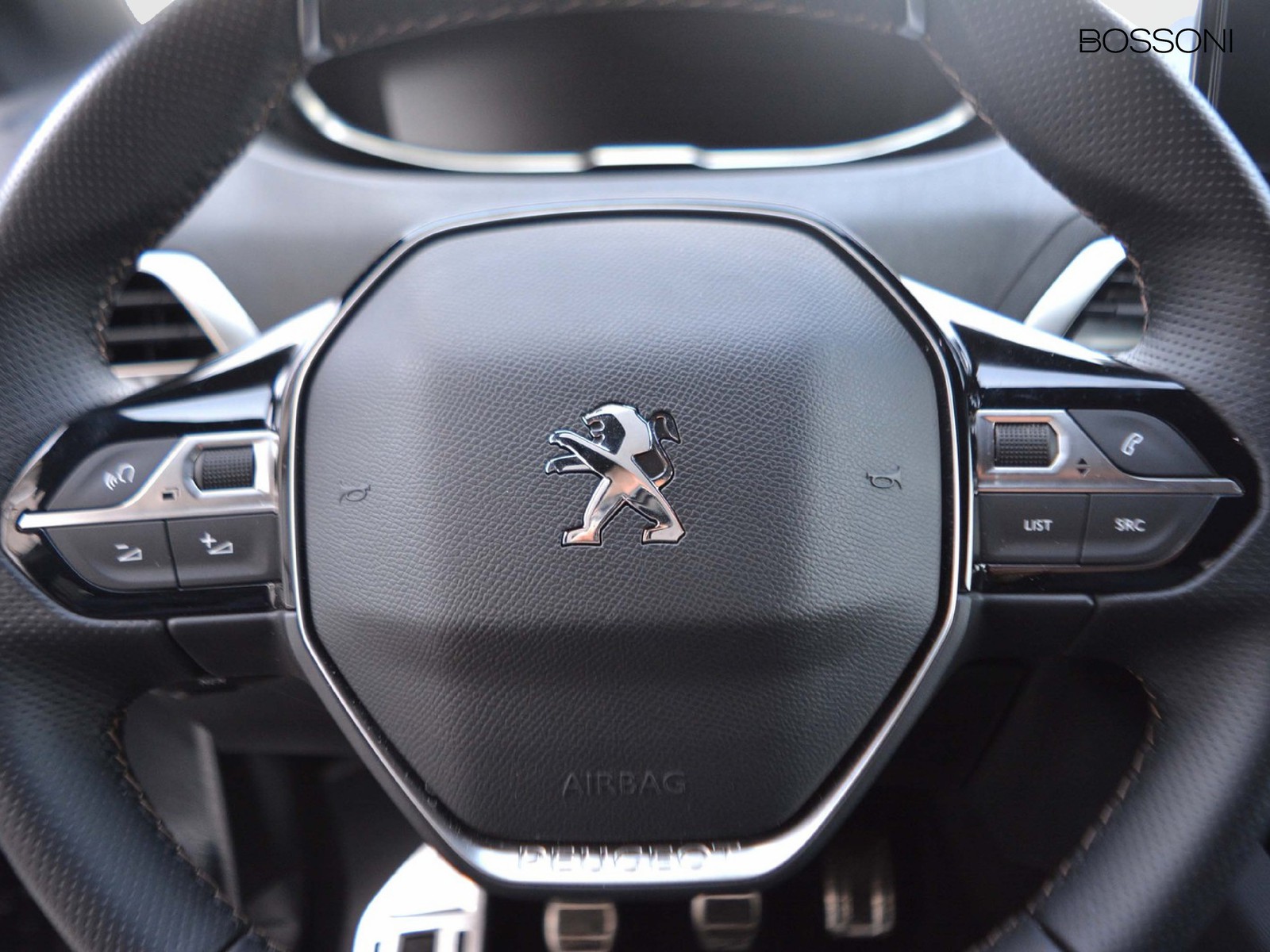 9 - Peugeot 3008 1.2 puretech turbo gt s&s