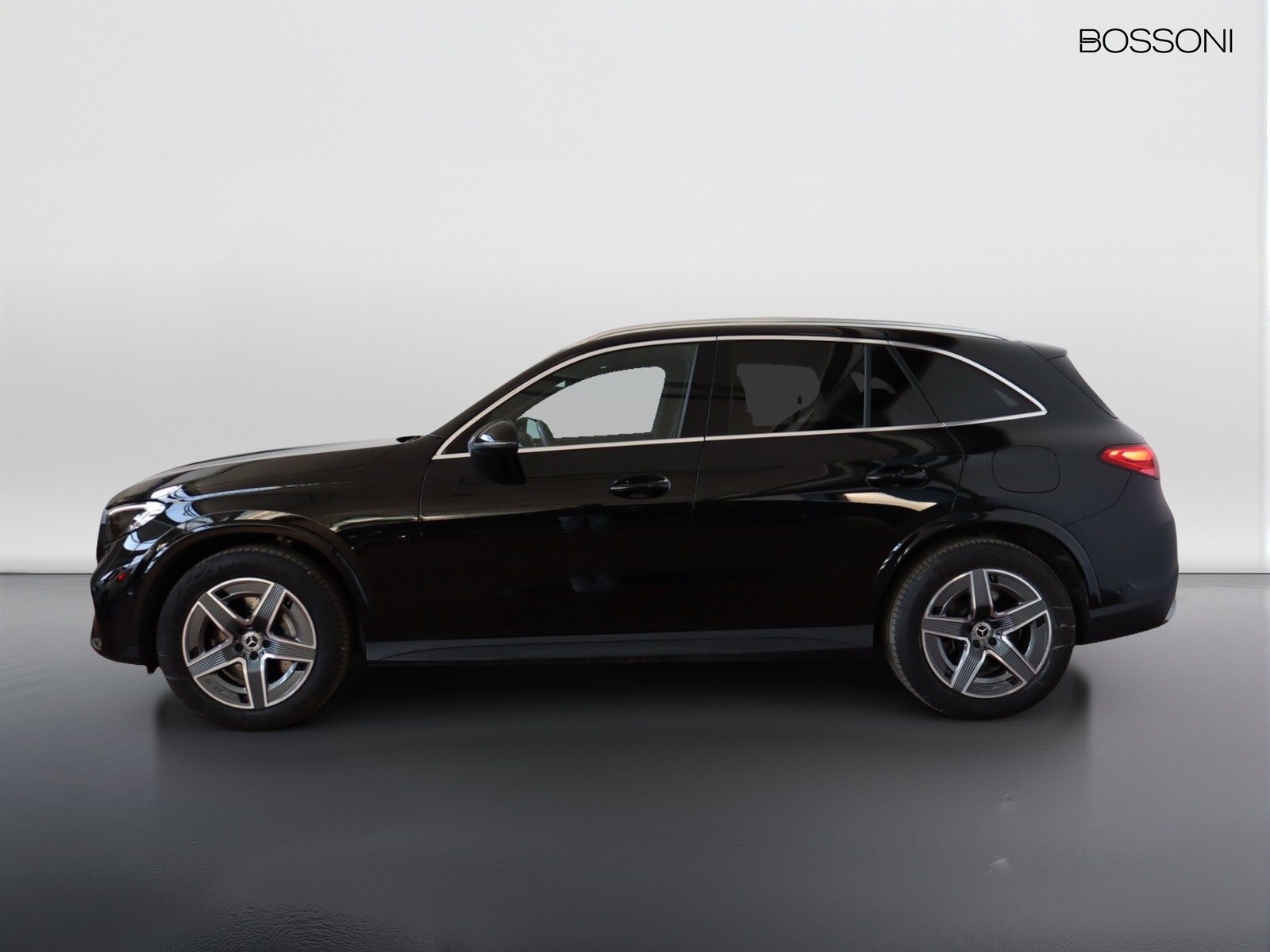 3 - Mercedes GLC suv 300 de plug in hybrid amg line advanced 4matic 9g-tronic