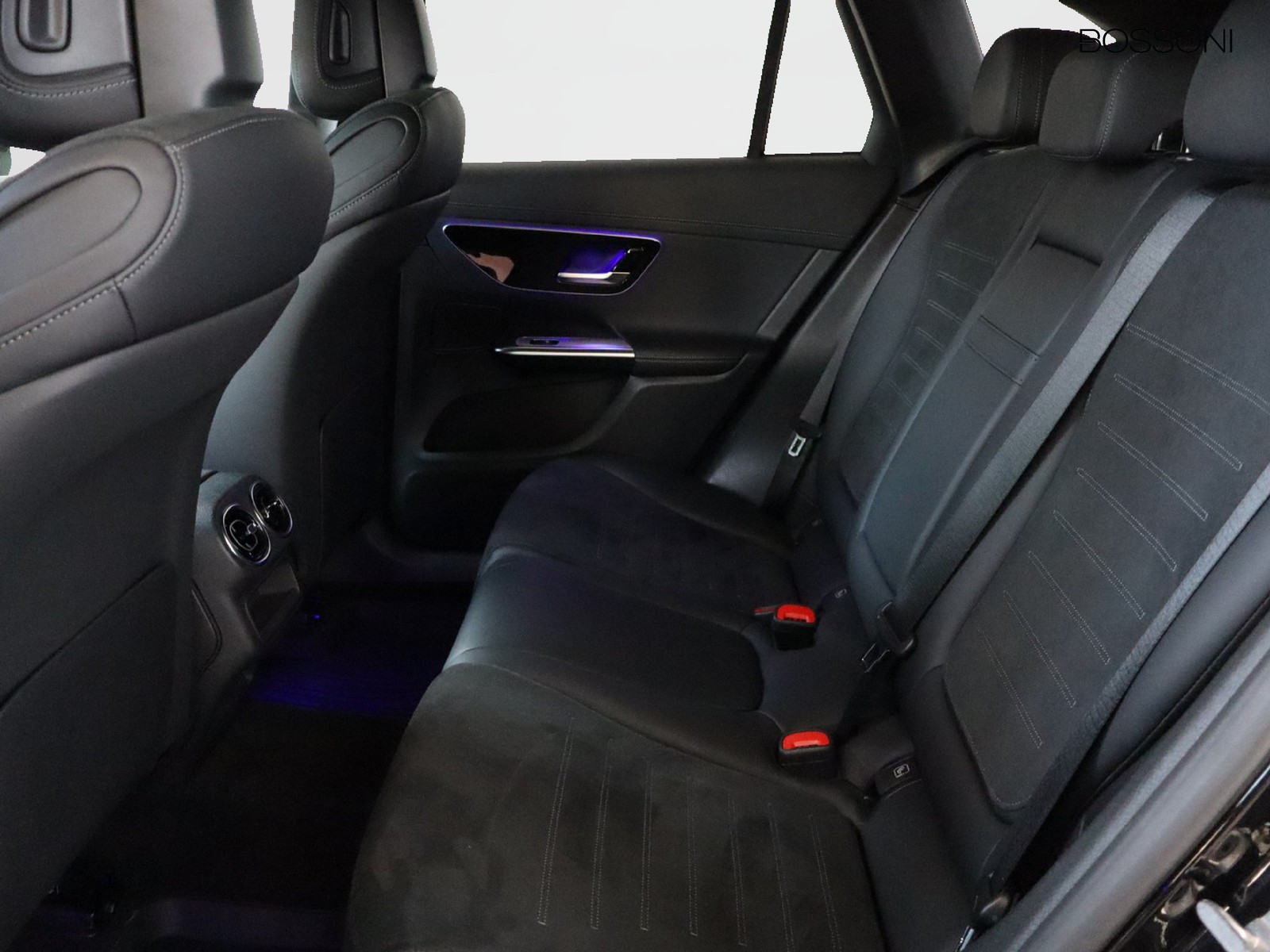 8 - Mercedes GLC suv 300 de plug in hybrid amg line advanced 4matic 9g-tronic