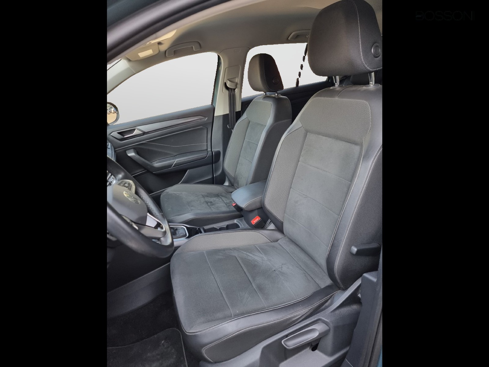 8 - Volkswagen T-Roc 1.5 tsi act style dsg