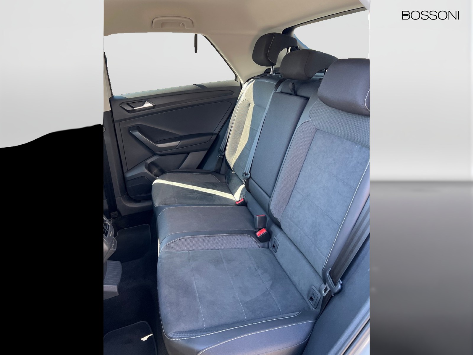 10 - Volkswagen T-Roc 1.0 tsi 110cv style