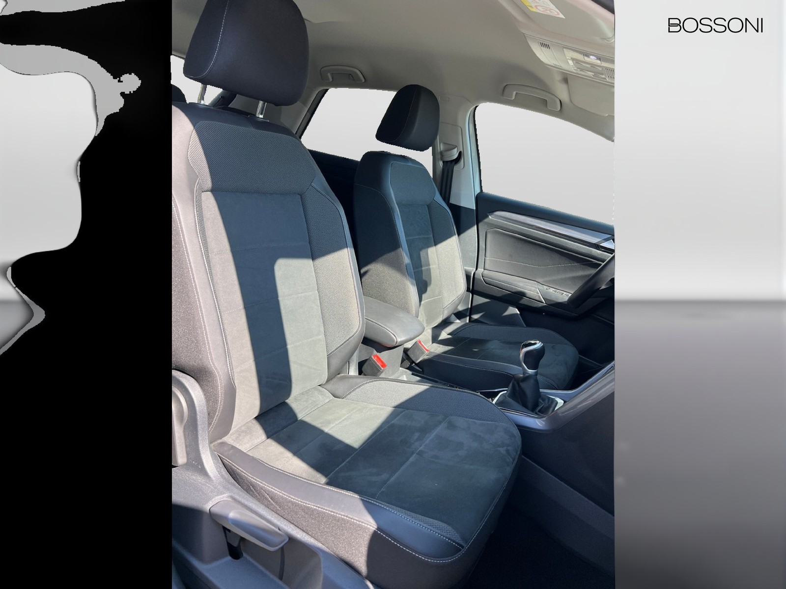 11 - Volkswagen T-Roc 1.0 tsi 110cv style