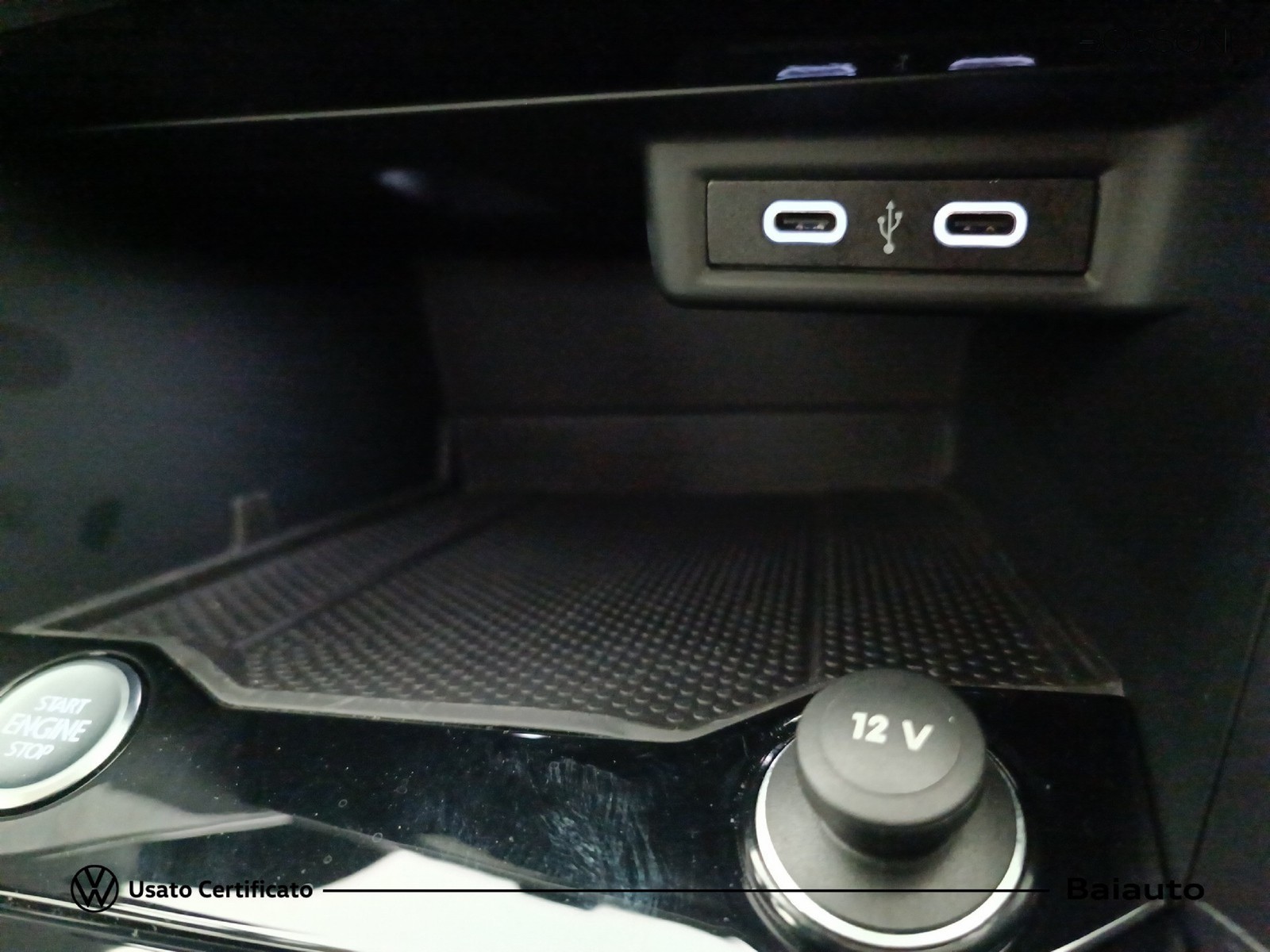 12 - Volkswagen T-Roc 1.5 tsi act style dsg
